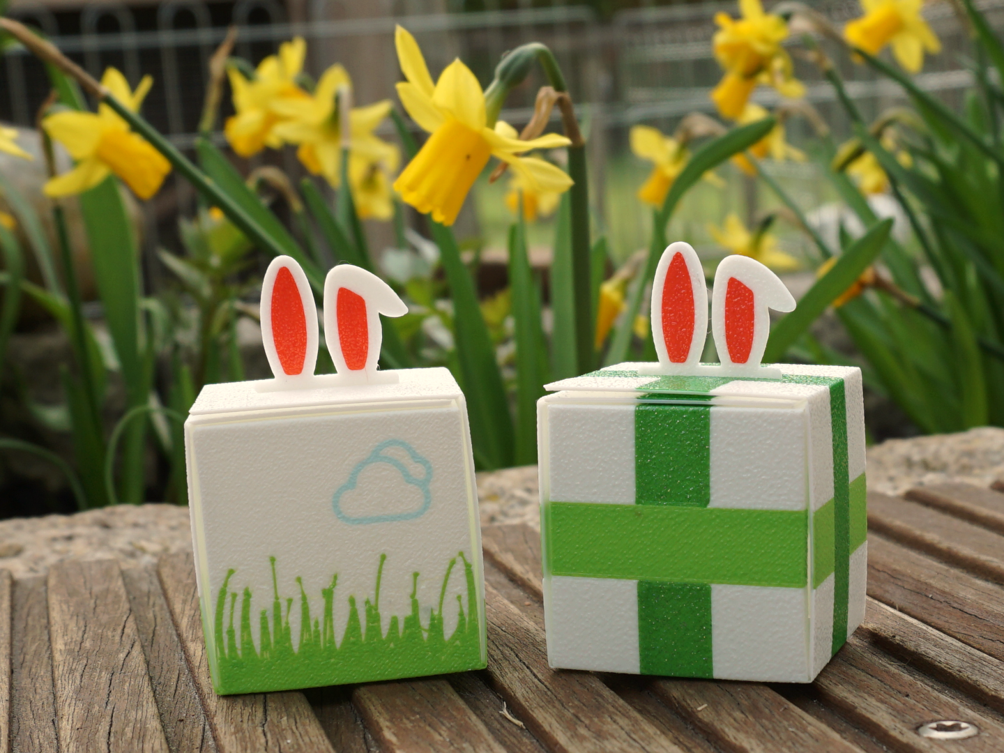 Foldable Easter Present Box