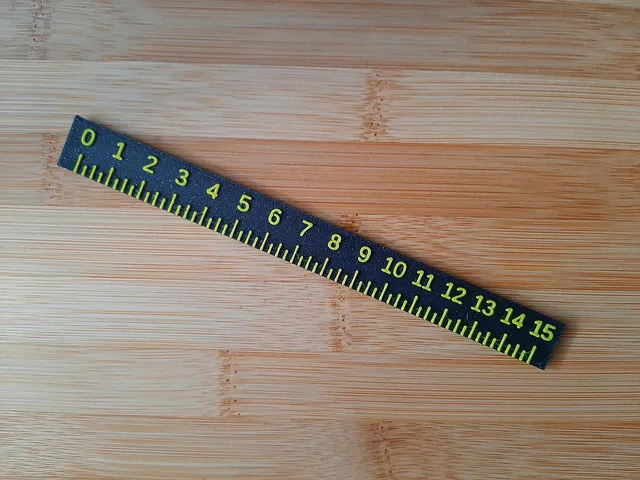 15cm ruler with conventional 2.5mm divisions