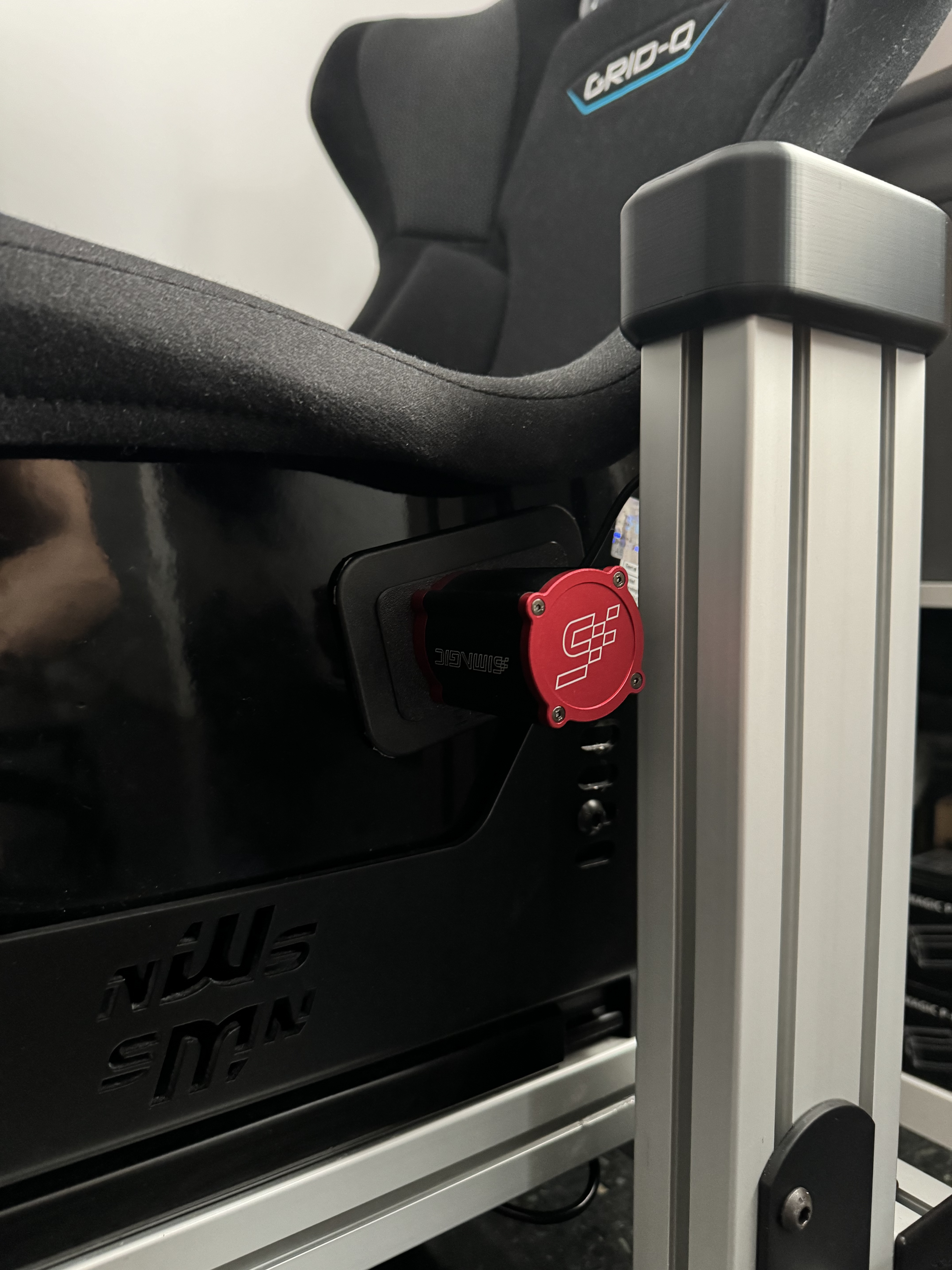 Simagic Haptic Reactor (HPR) holder Sparco sport seat