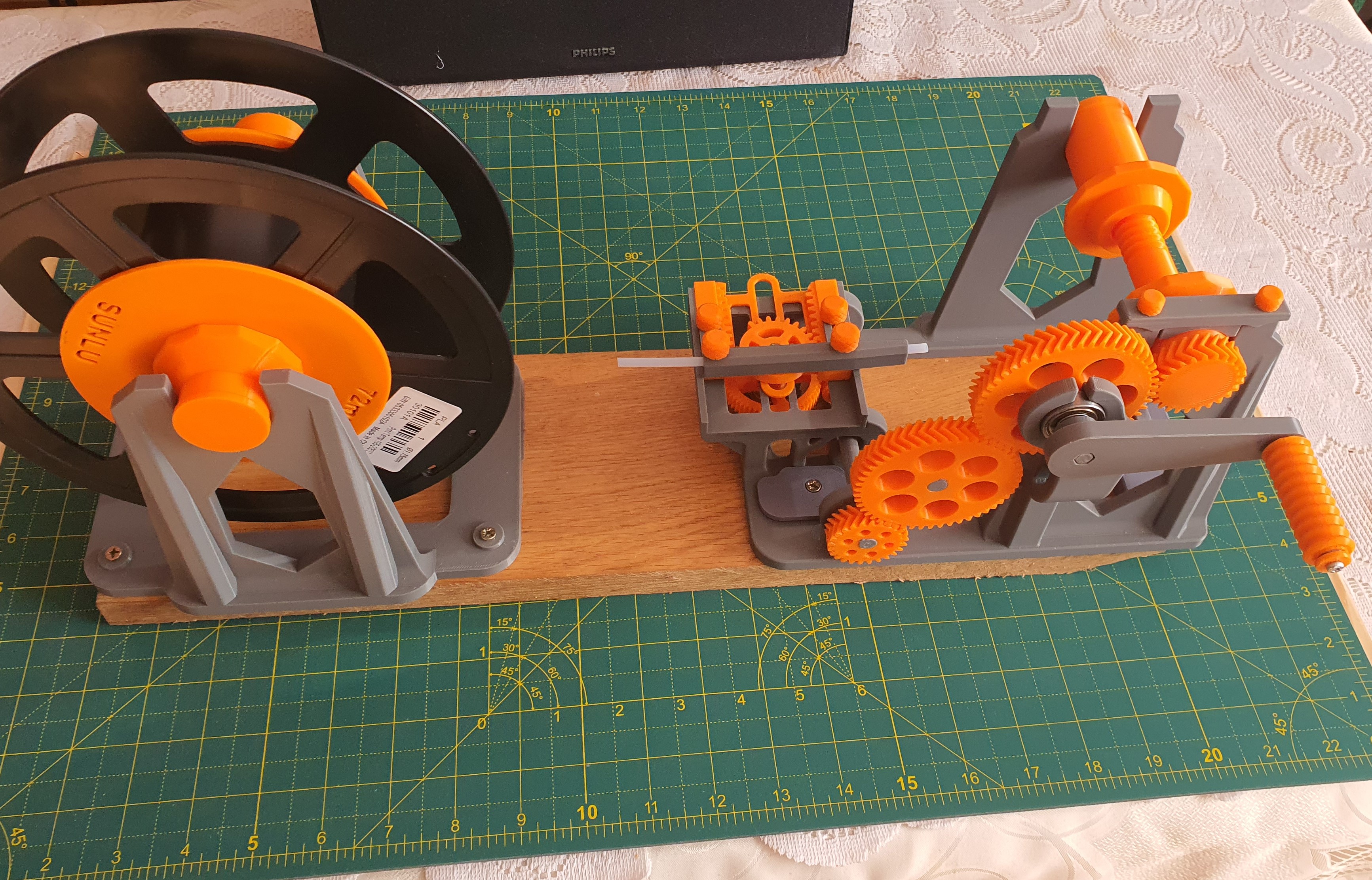 Miniatura 5 do modelo 3D Spool Winder Fixing Brackets