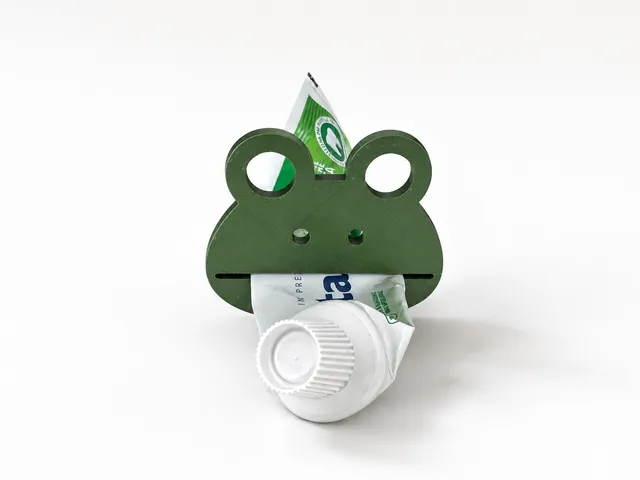 Frog Toothpaste Tube Squeezer