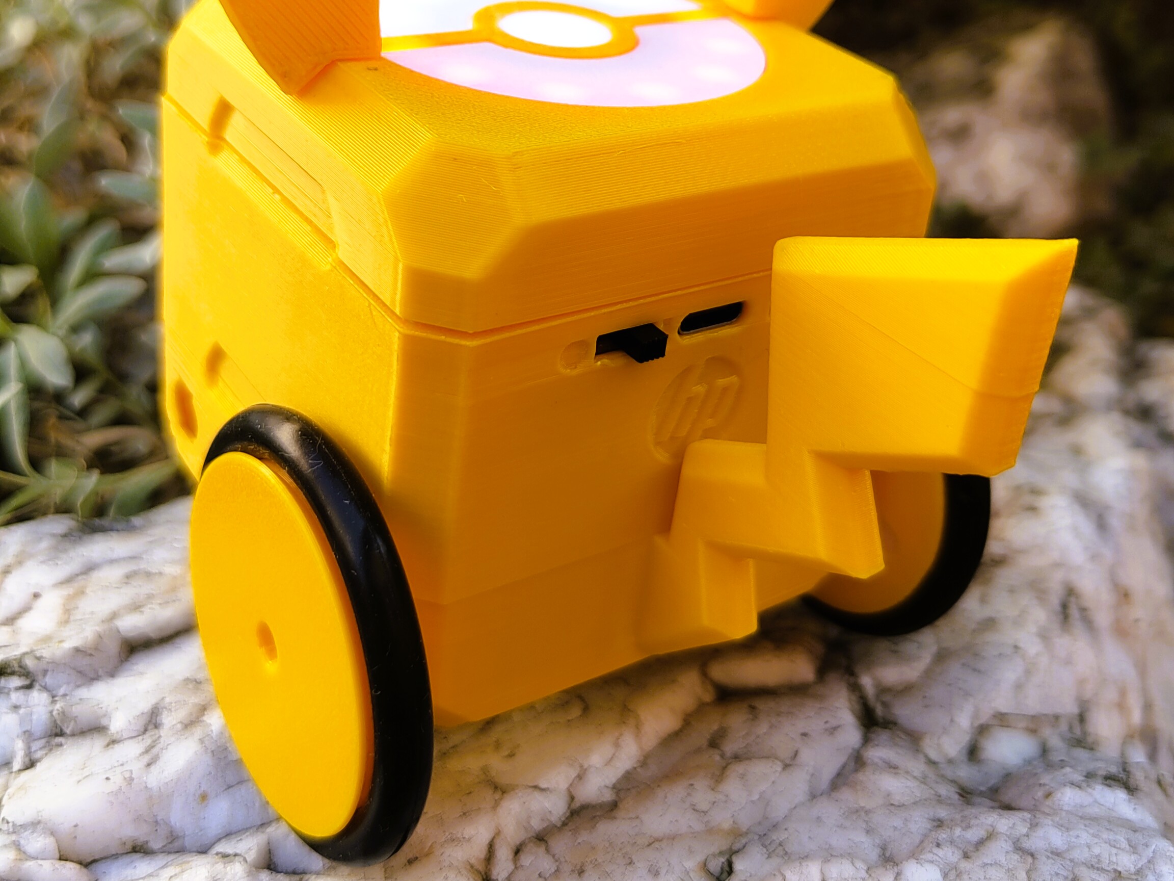 Otto Pikachu robot — thumbnail 6