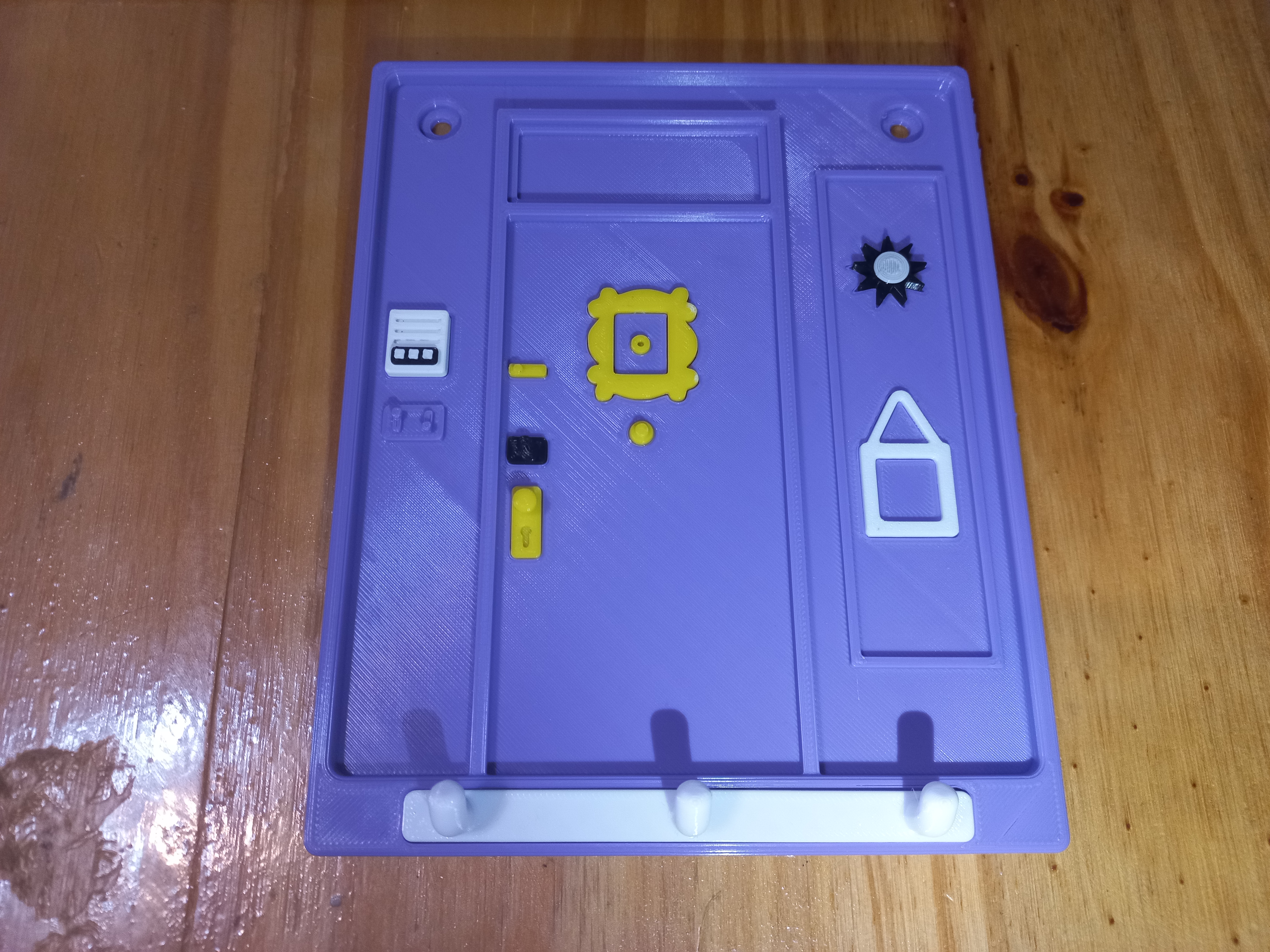 Friends Door - KeyHolder