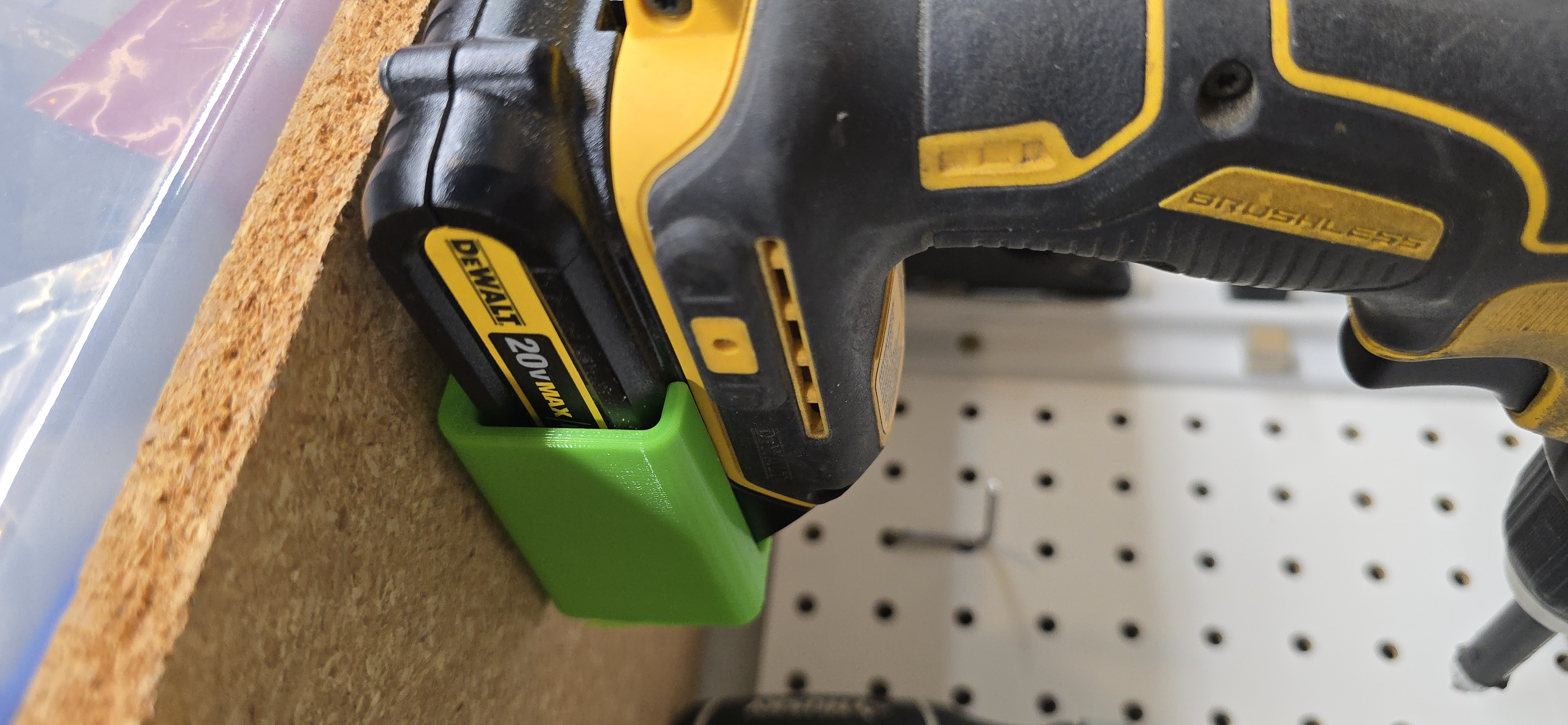 Dewalt Drill undershelf mount — miniatura 2