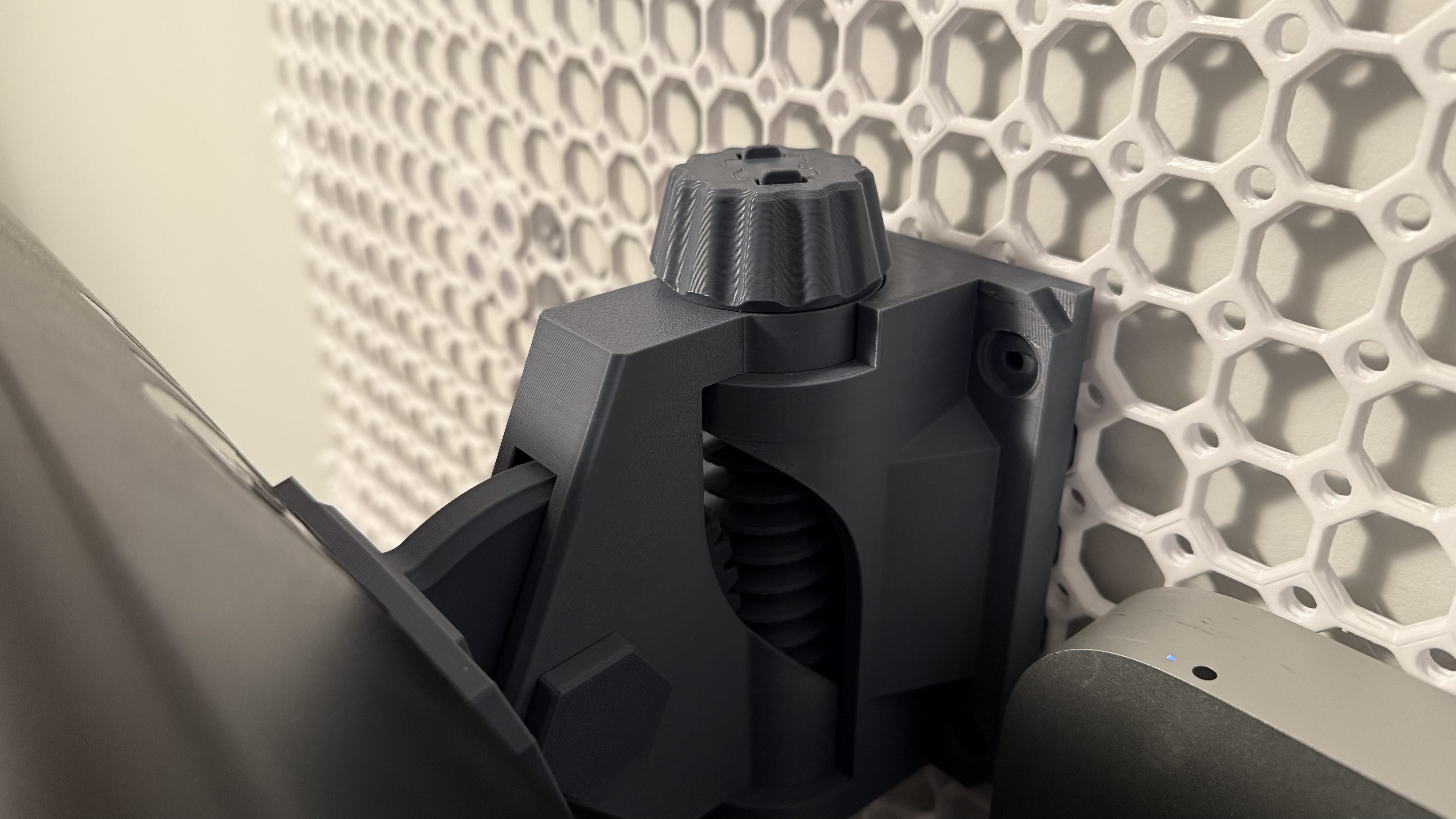 Multiconnect Wallplate for Tiltable VESA Mount (for Multiboard)