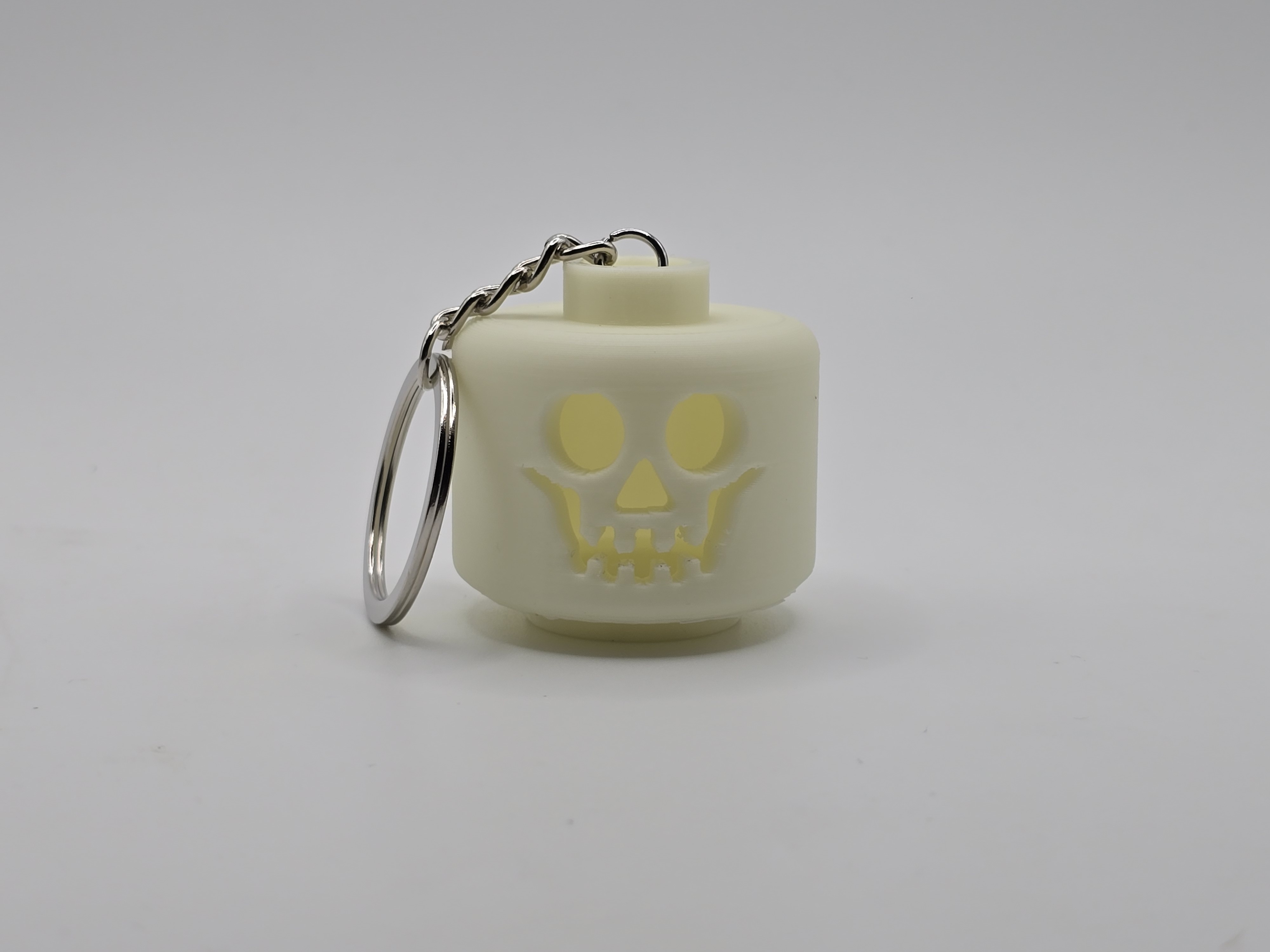 Skeleton Heads LEGO Style Keychain (Remix)