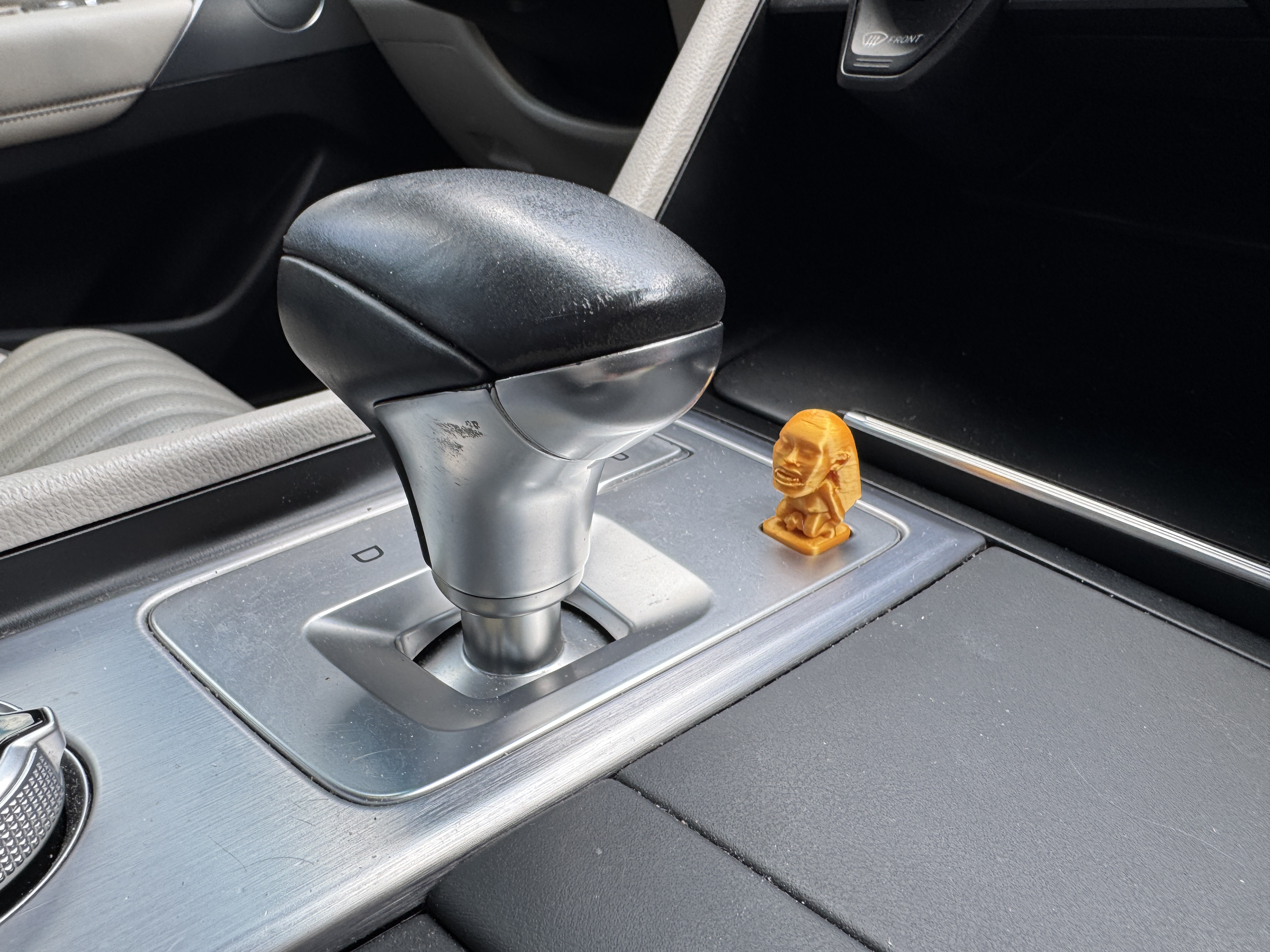 Genesis G70 Neutral Button Cap with Idol