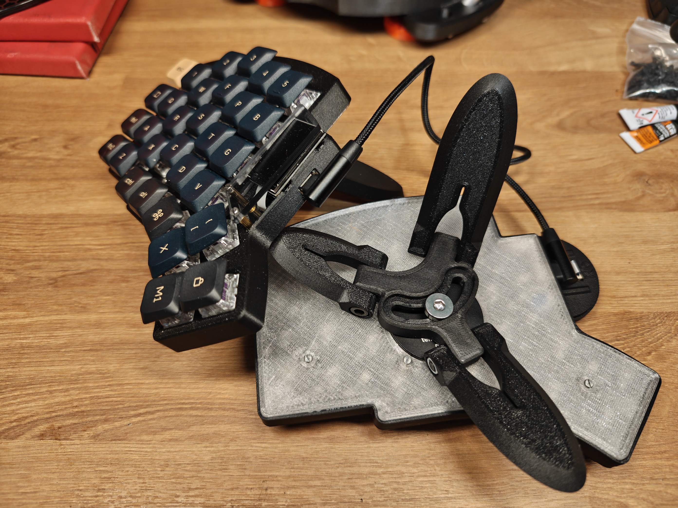 Tenting Kit for a split keyboard 3D model