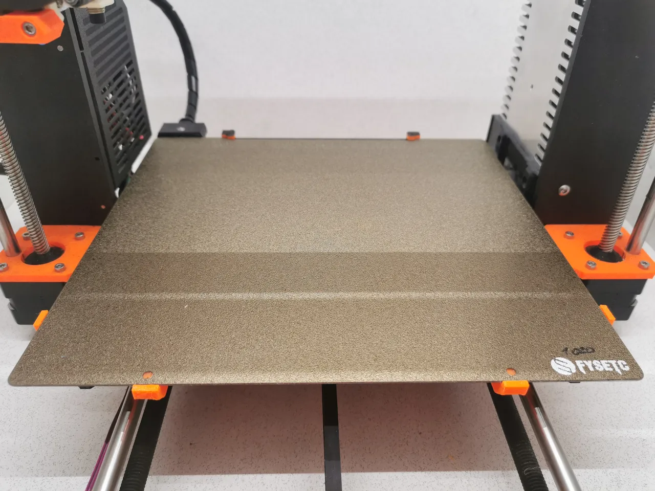 Magnetic extension for Prusa MK42 heatbed - remix by Krzysztof Hys