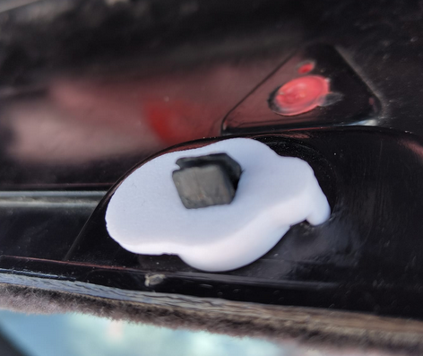 AUDI warning triangle compartment cover arm lock, Compatible with A6 C5 and A4 B6