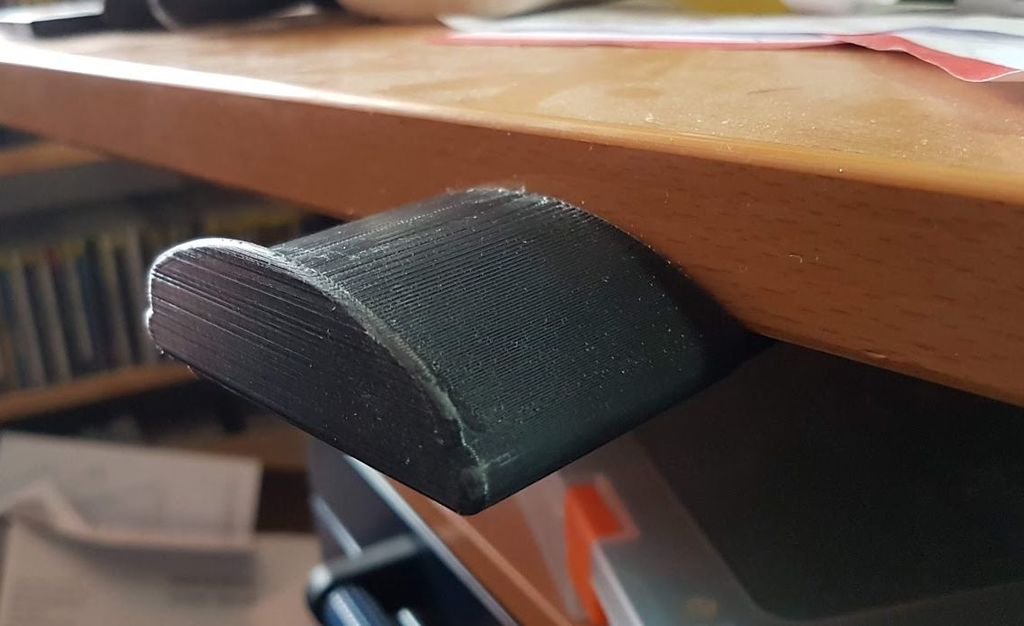 Simple headphone holder