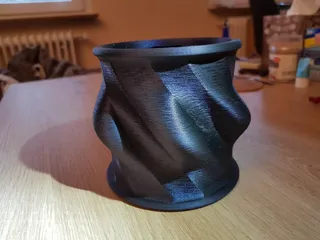 Is it a Vase, a planter or a little bin?