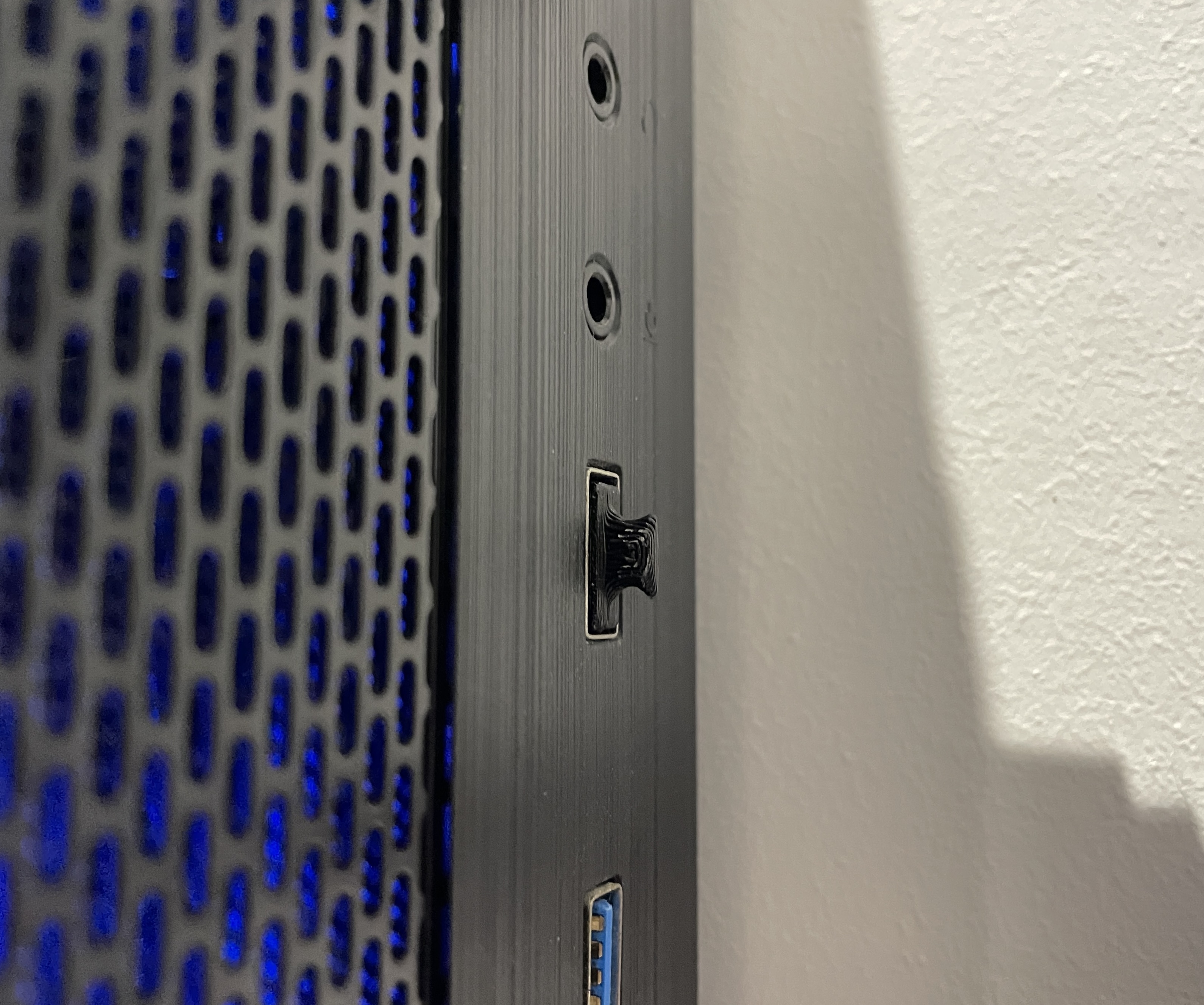 Protect Your Tech: USB Dust Cap!
