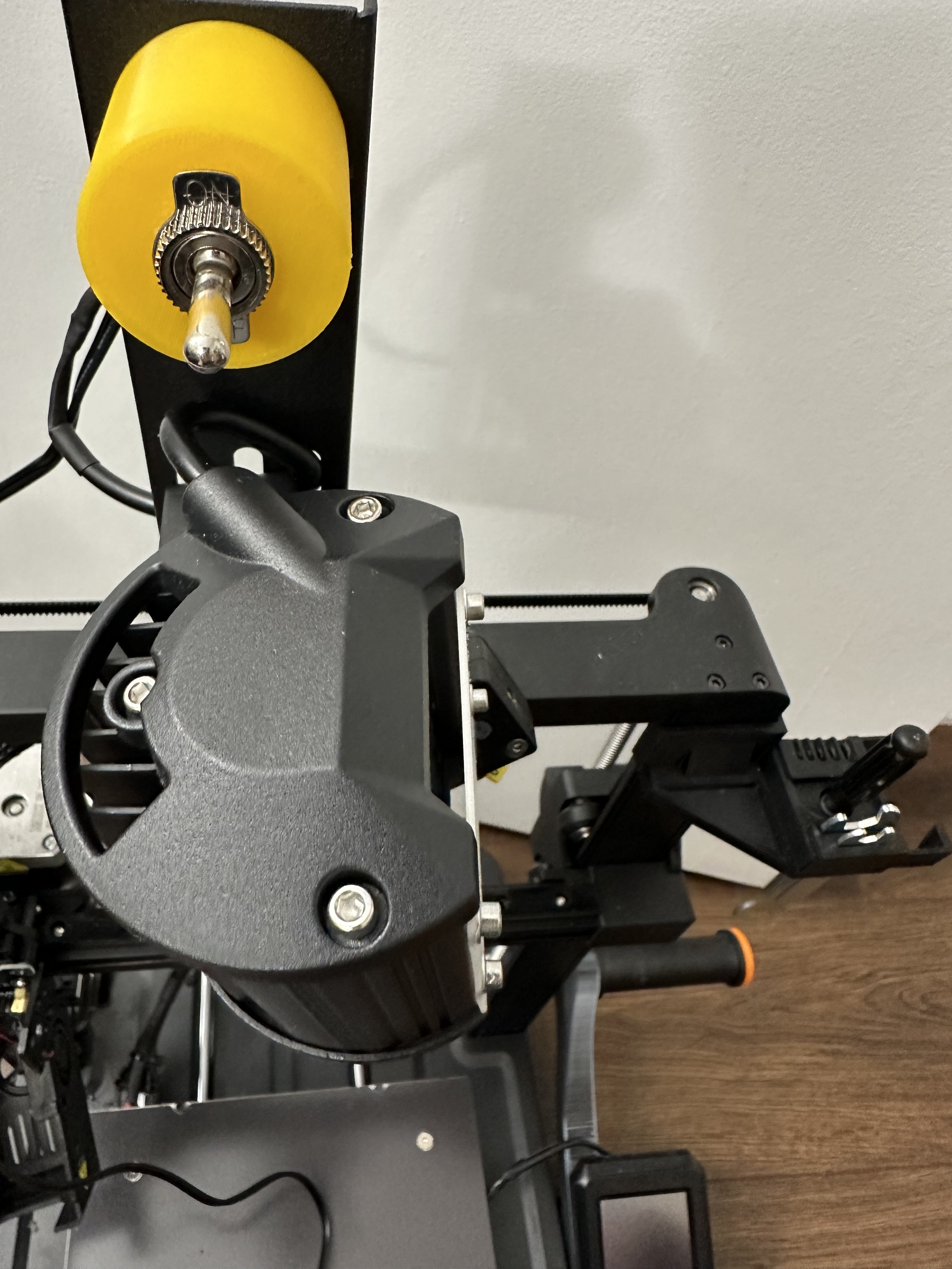 Miniatura 3 do modelo 3D Ender 3 Spool Bracket Light Switch