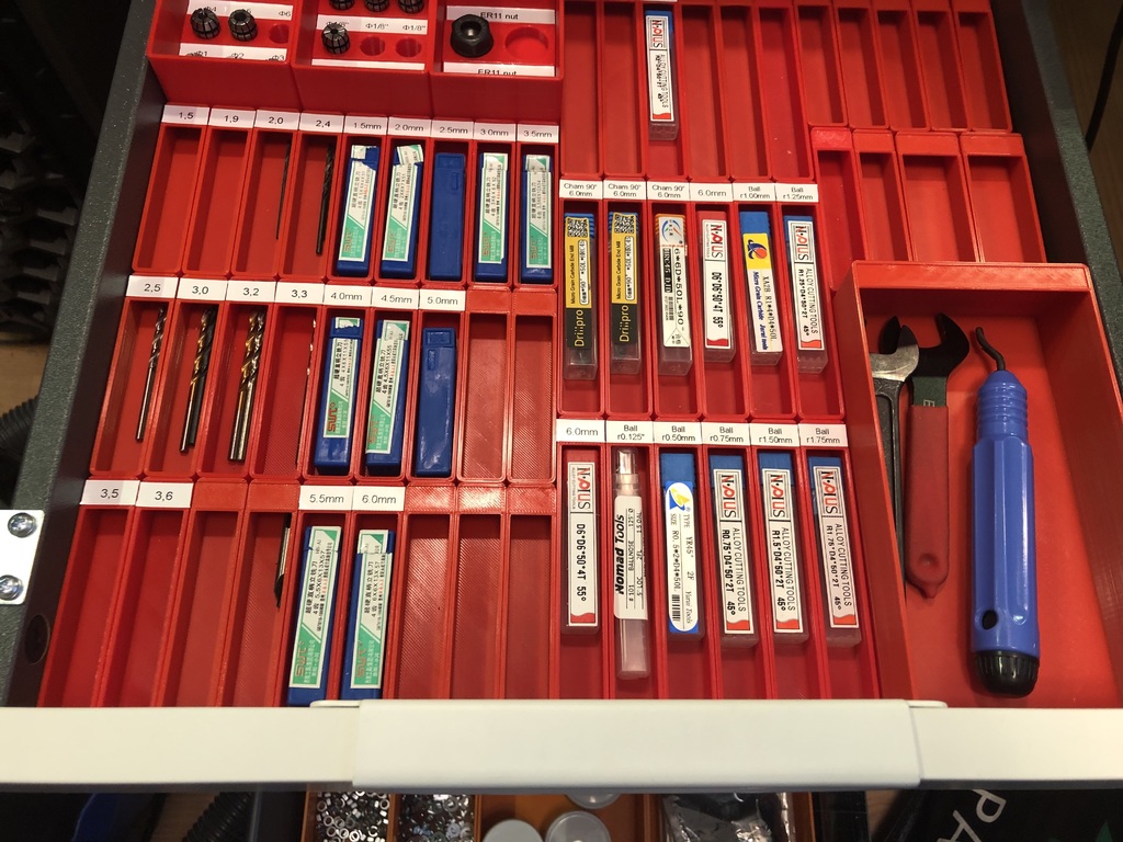 Desk drawer organization trays