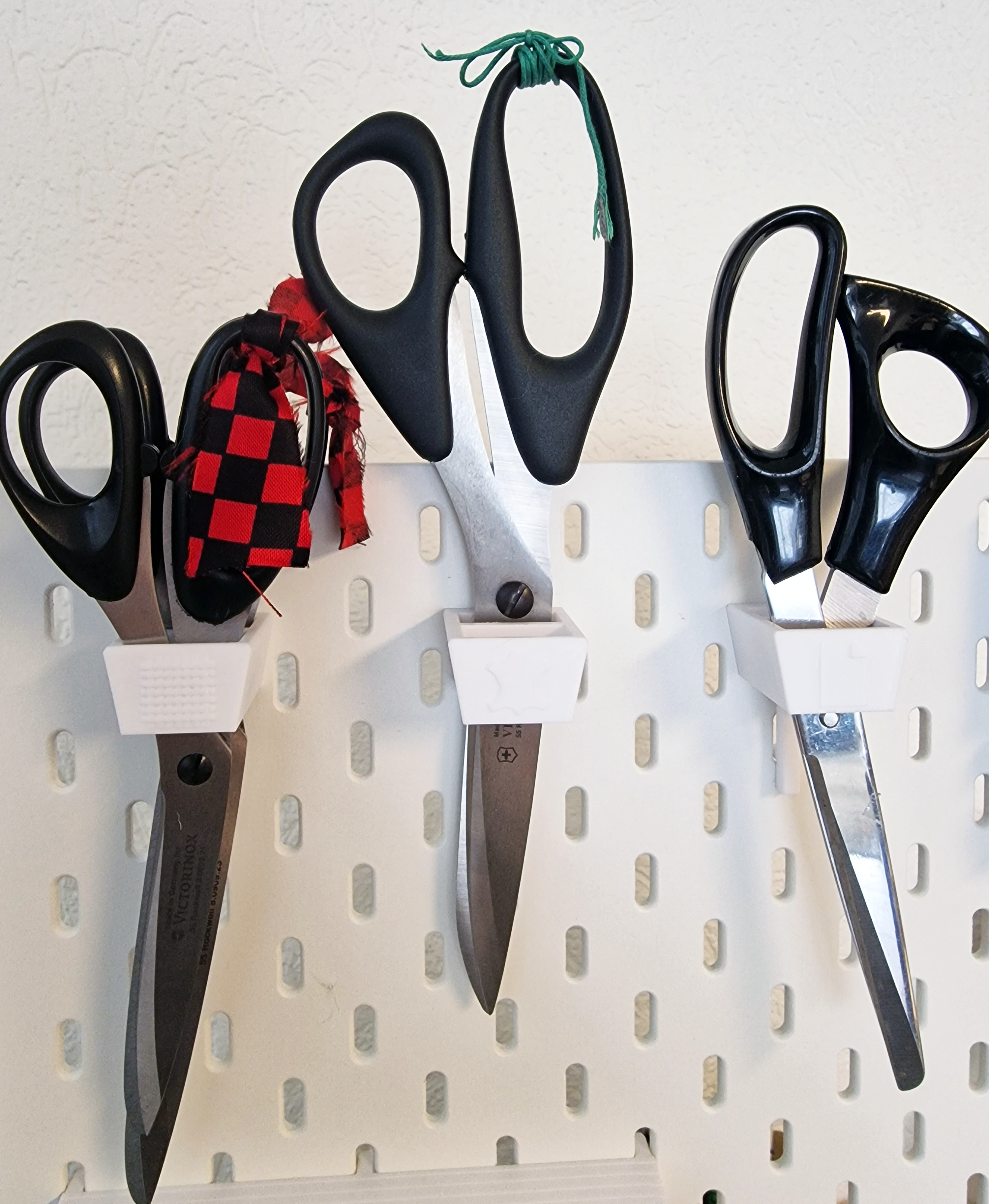 SKADIS Scissors-holder, Scheren-Halter