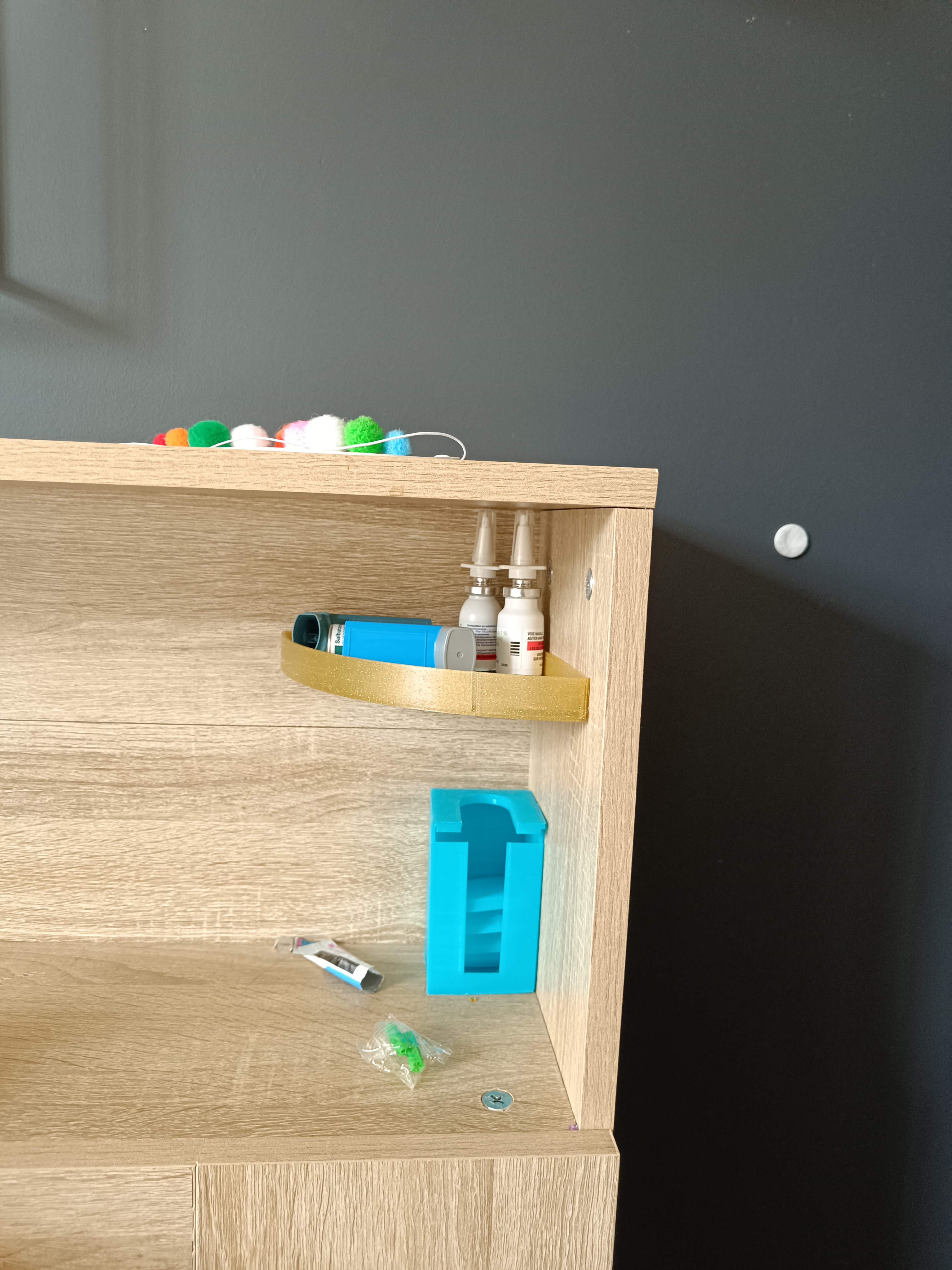 Miniatura 2 do modelo 3D Basic corner shelf 2 parts
