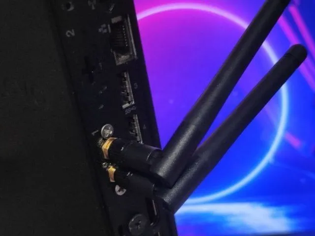 ThinkCentre WiFi antennas adapter for VGA or Serial Port