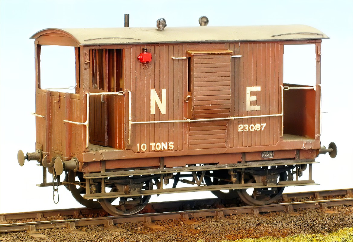 Ner Lner brake van wagon model rail moddel train wagon