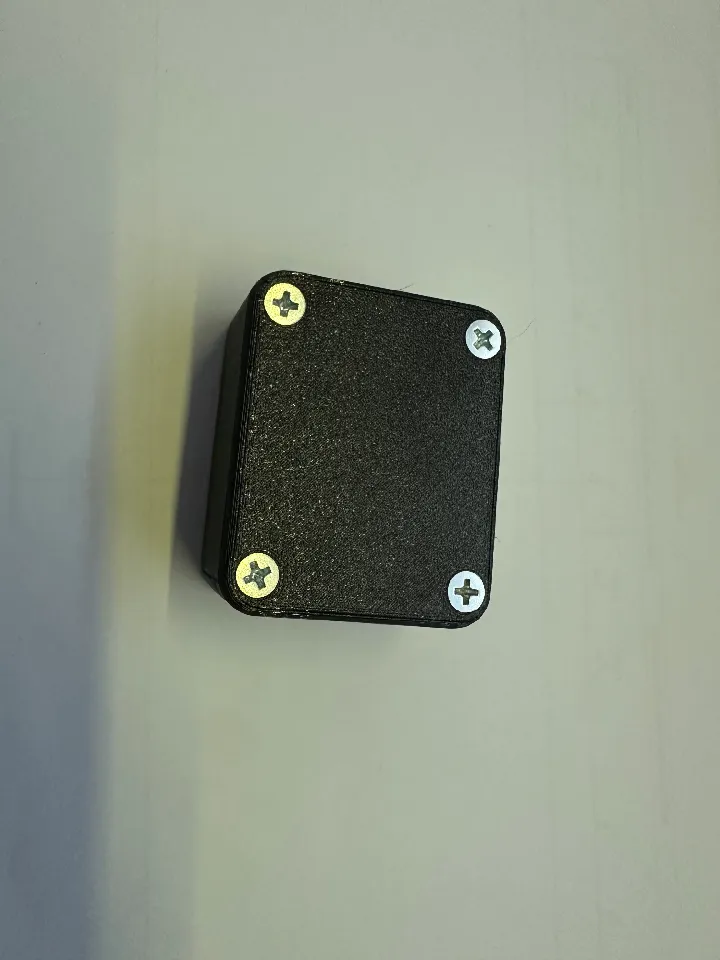 Electronics parametric box by Thomas Desloovere | Download free STL ...