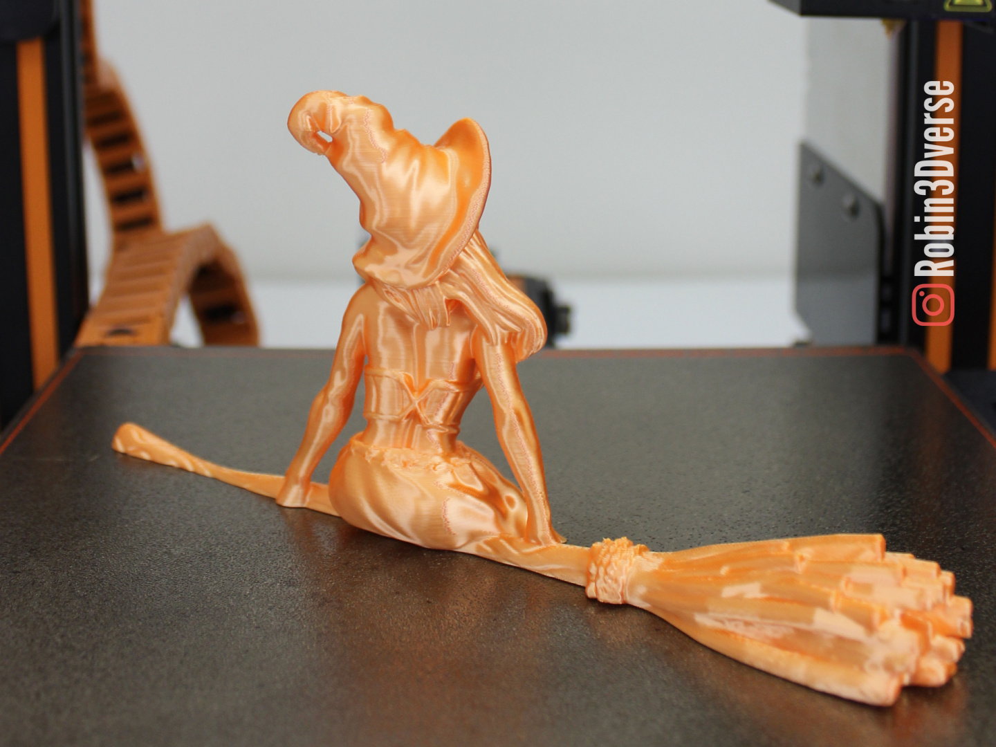 Miniatura 6 do modelo 3D Witch Support Free Remix