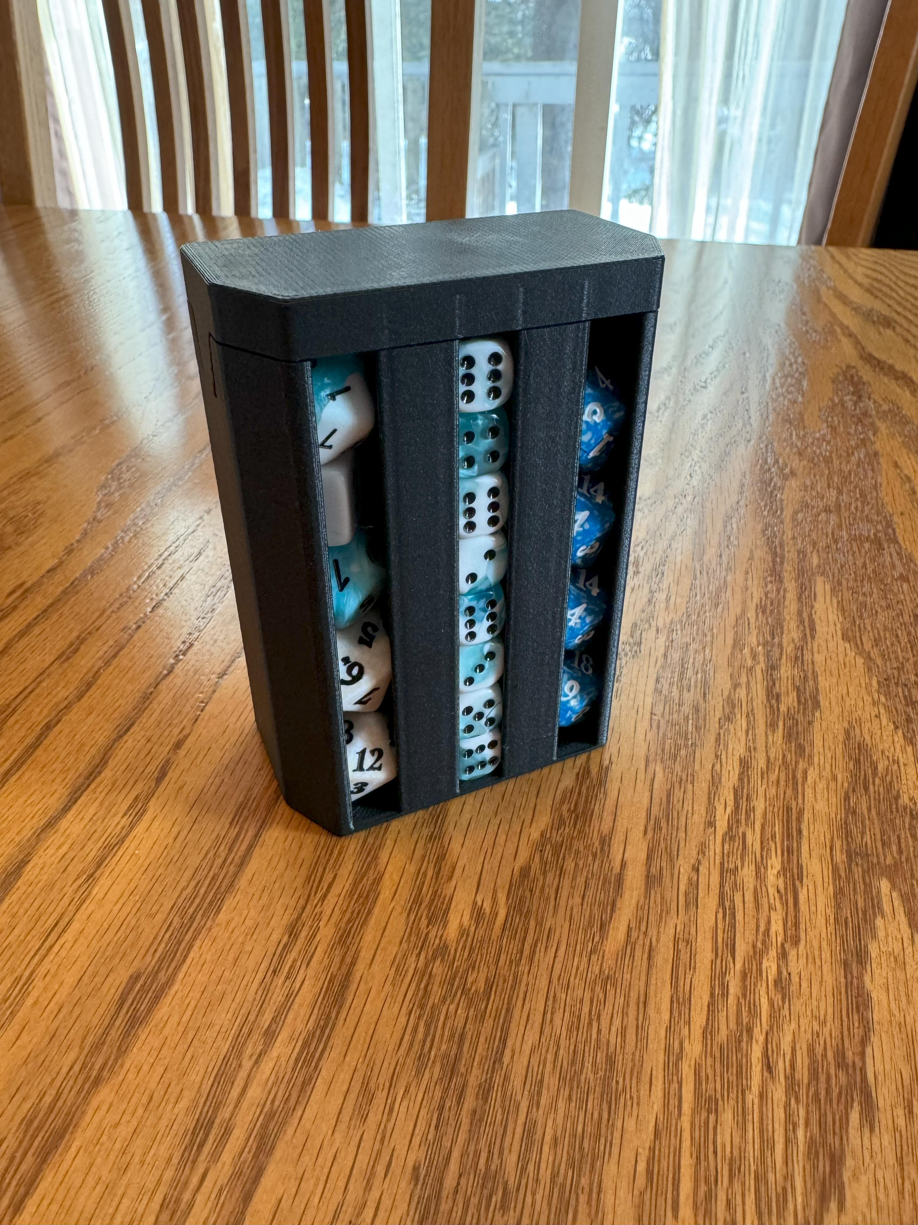 Cardbox Sized 12mm d6 and 24mm dice box