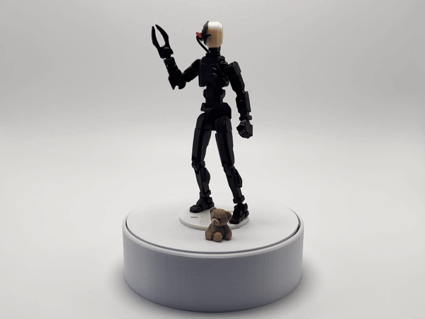 DUMMY 13 goes to COMIC CON - Locutus of borg V1.0