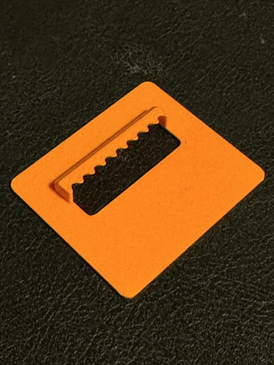 Aufhänger für Bilder/Puzzle / Picture Hanger