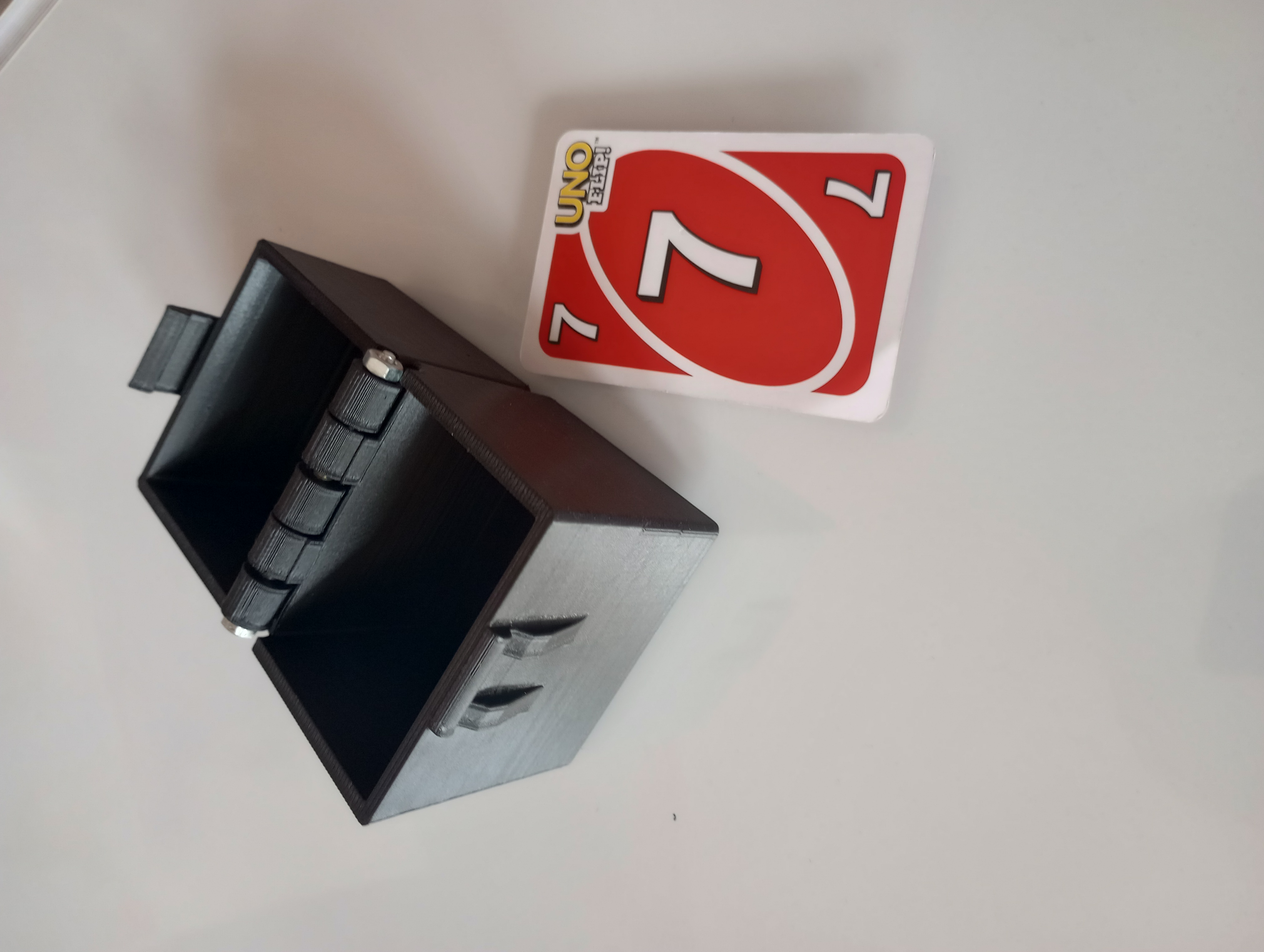 Card Box for UNO or other playing cards by Aaron DC Download free STL