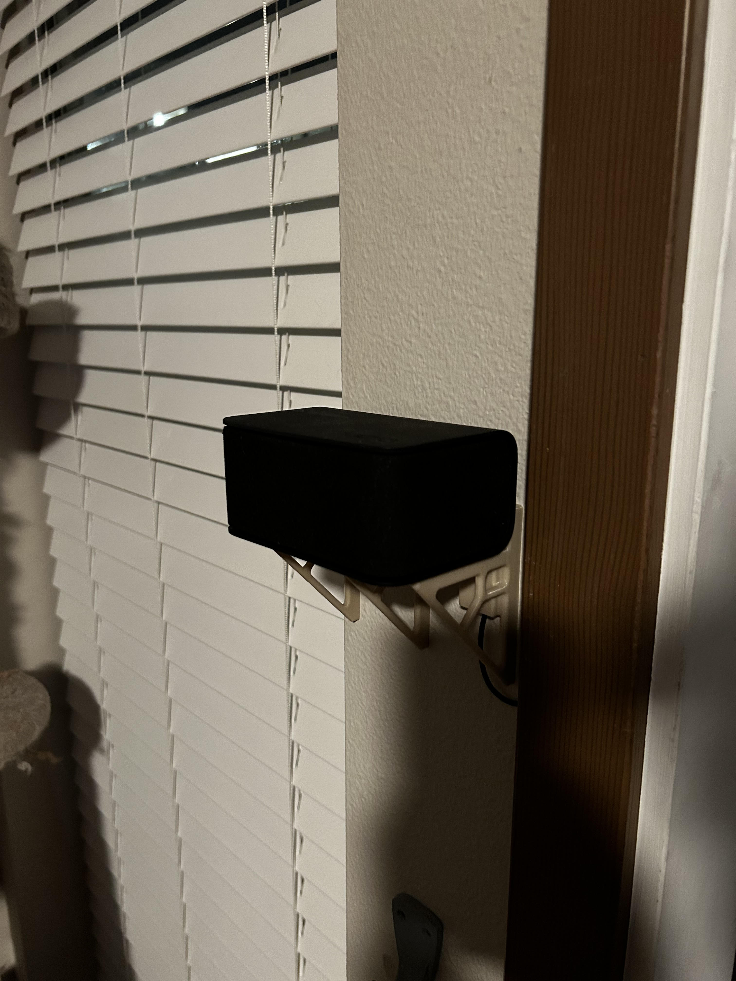 VIZIO V-Series 5.1 Surround Speaker Wall Mount