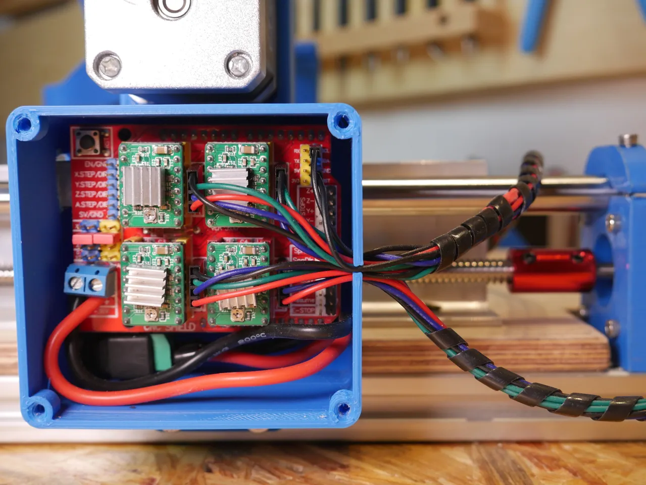 DIY Dremel CNC por Nikodem Bartnik | Descargar modelo STL gratuito