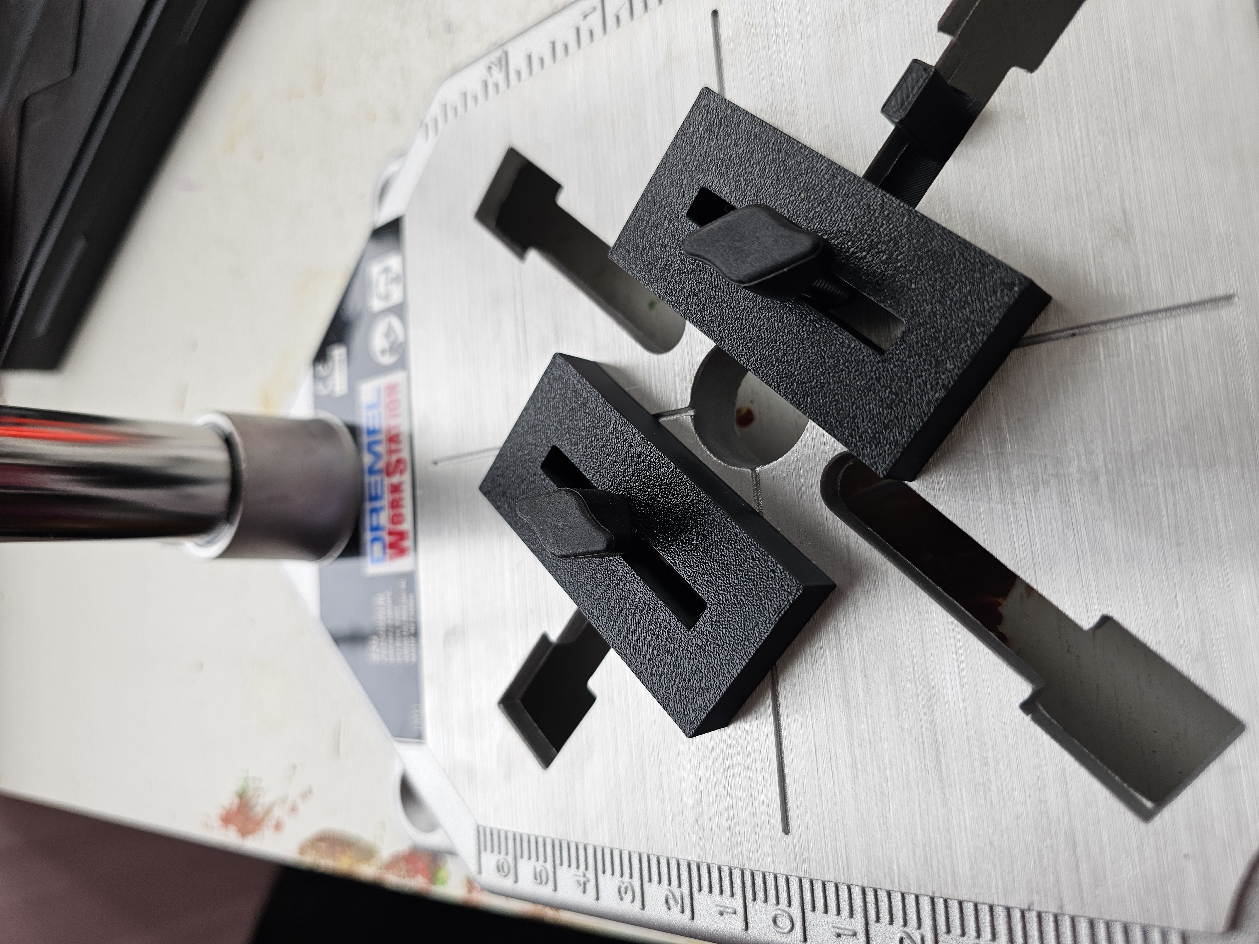 Miniatura 6 do modelo 3D Dremel Workstation guide pieces