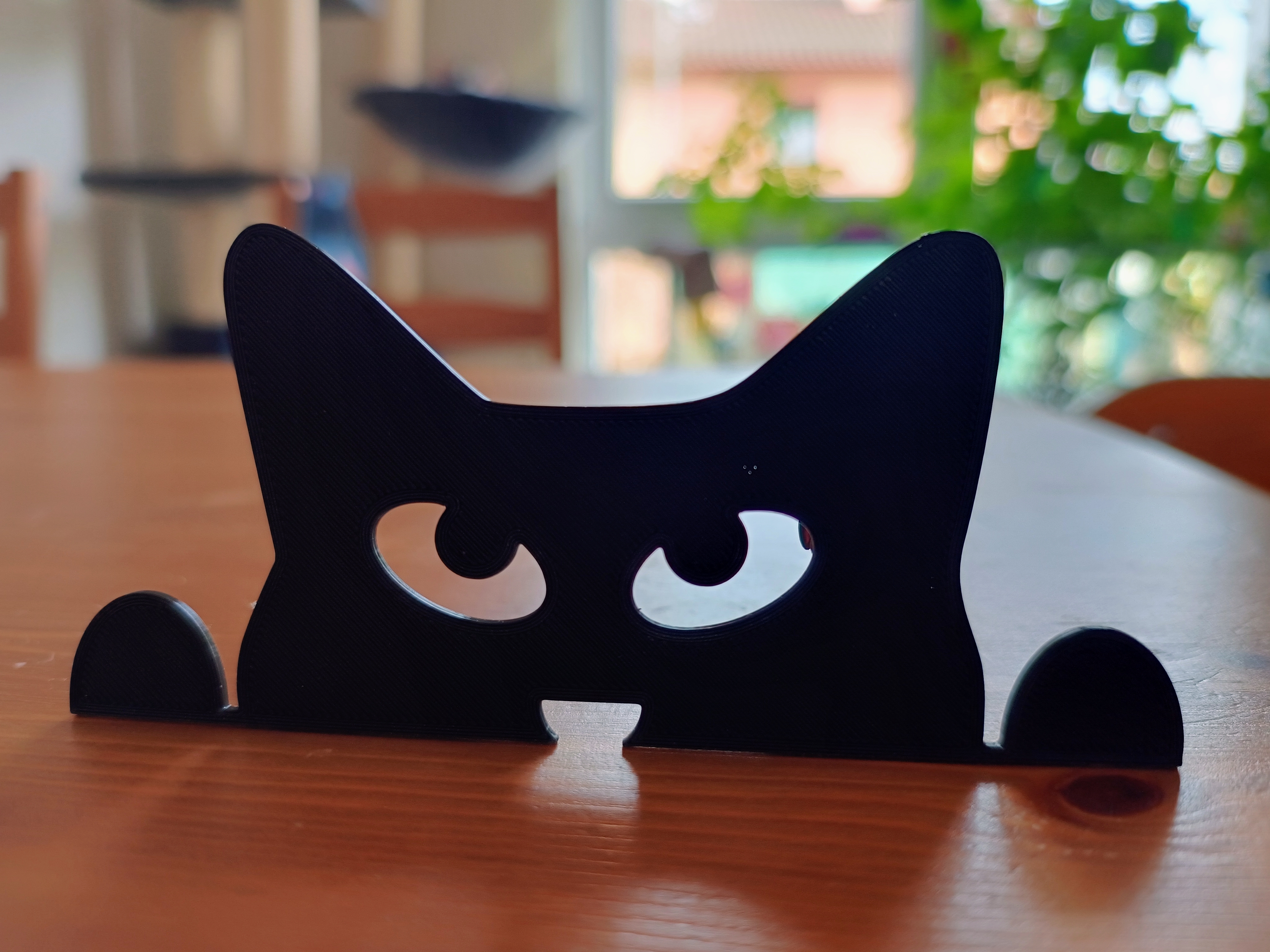 Peeking cat for windows
