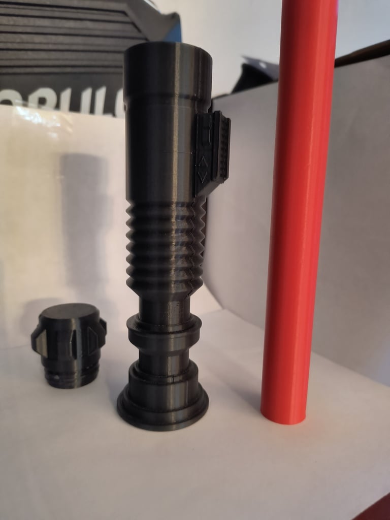 Miniatura 5 do modelo 3D Collapsible Lightsaber