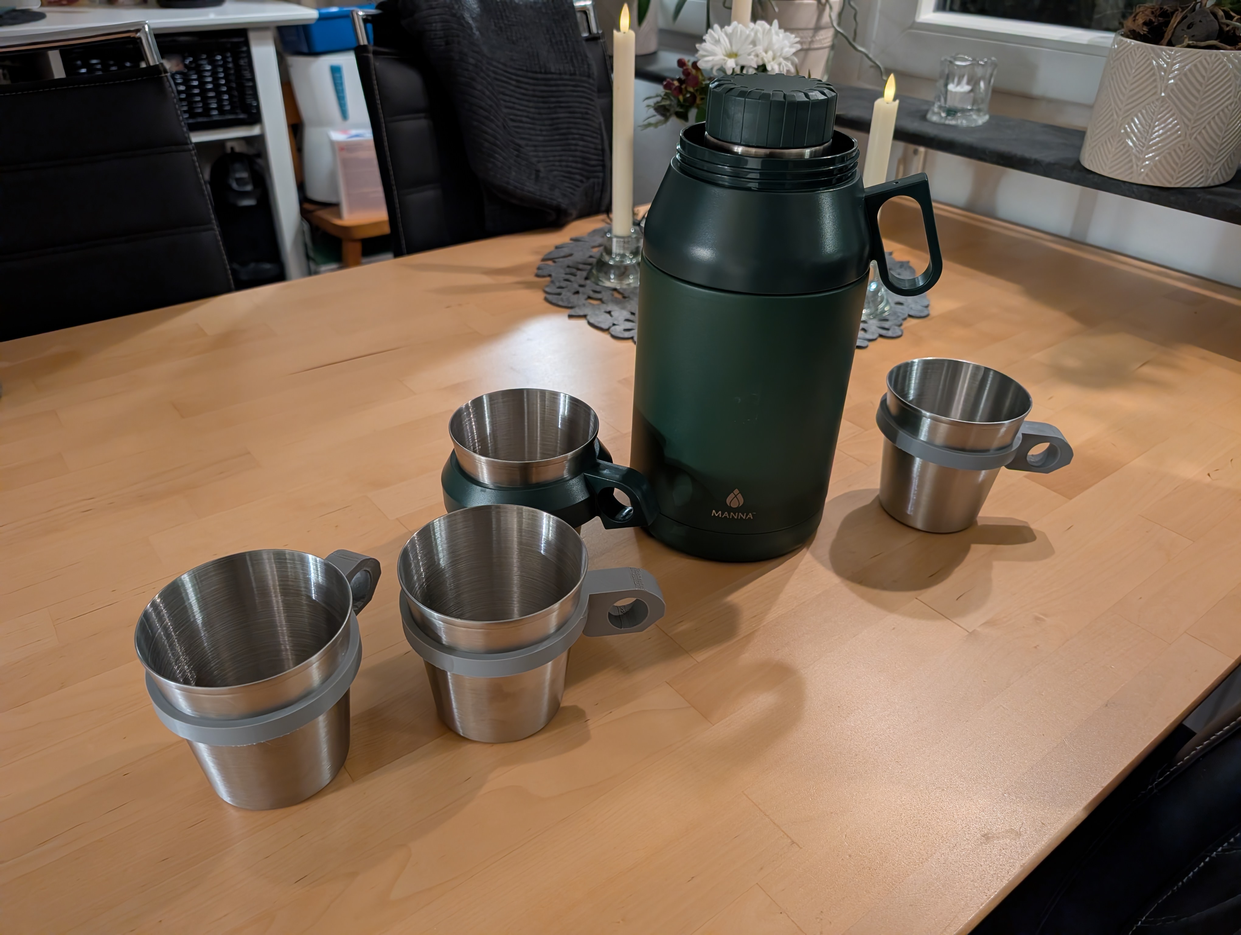 Manna 64oz stack growler cup handle