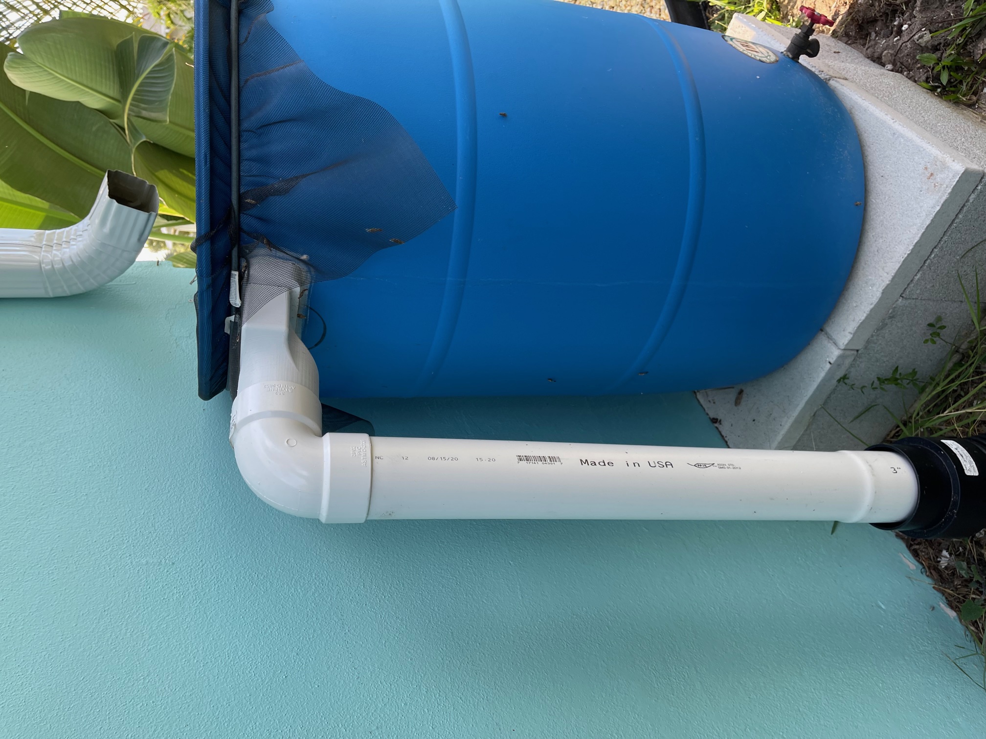 Rain Barrel Drain with Grate by Robert Download free STL model