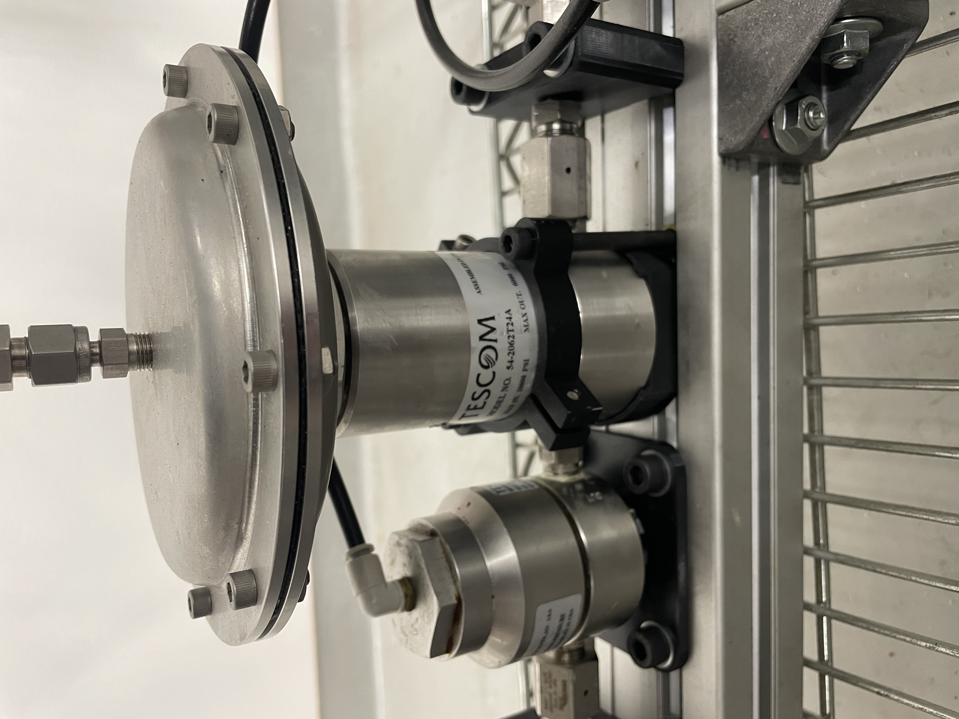 Mount bracket plate for Tescom Regulator 54-2000 and others (63mm OD)