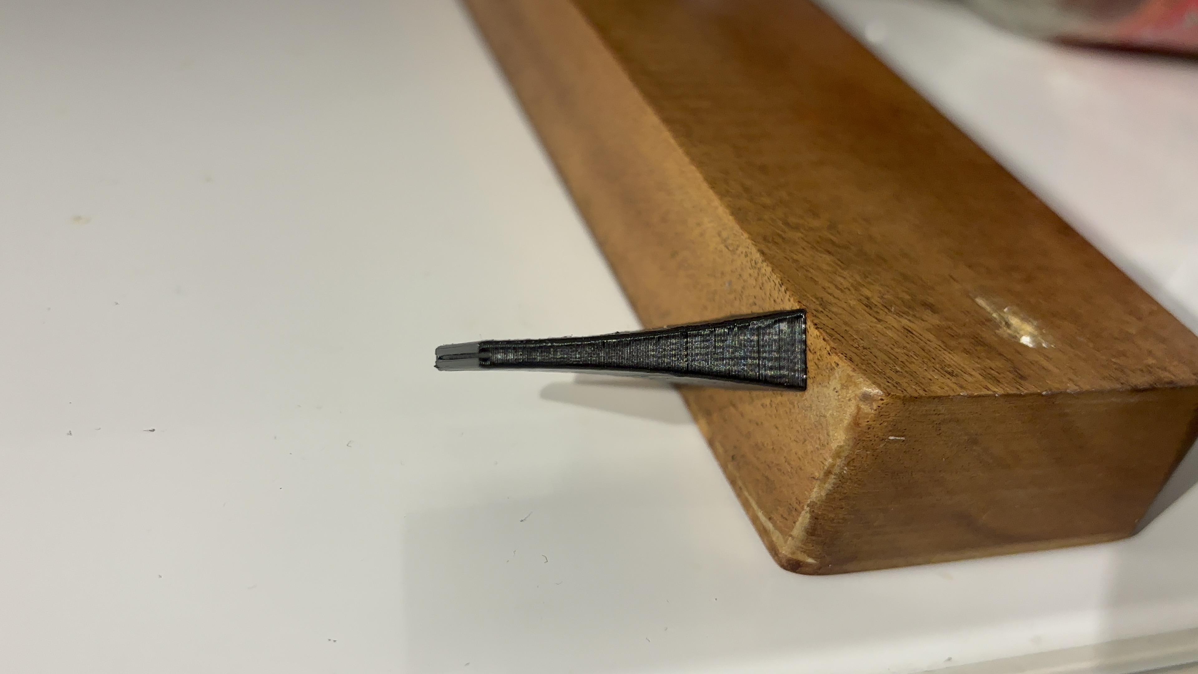 Miniatura 3 do modelo 3D Sewing Needle Threader