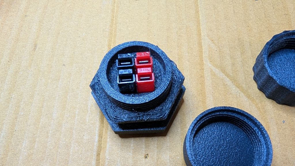 Duplex Powerpole Bulkhead Screwtop Fitting