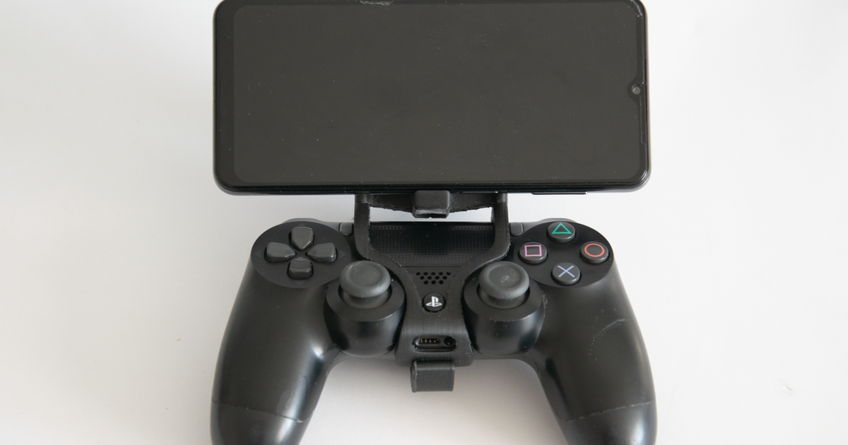 Smartphone mount for PS4 controller (DUALSHOCK 4) by MakerVerse Designs ...