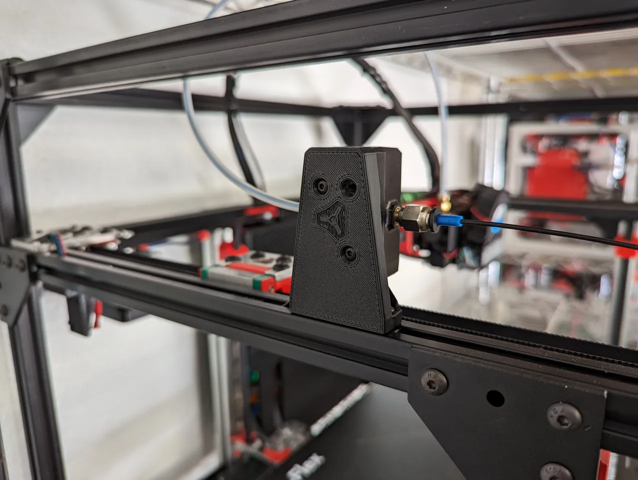 Smart Sensor V2 Extrusion mount by V1 Engineering | Download free STL ...