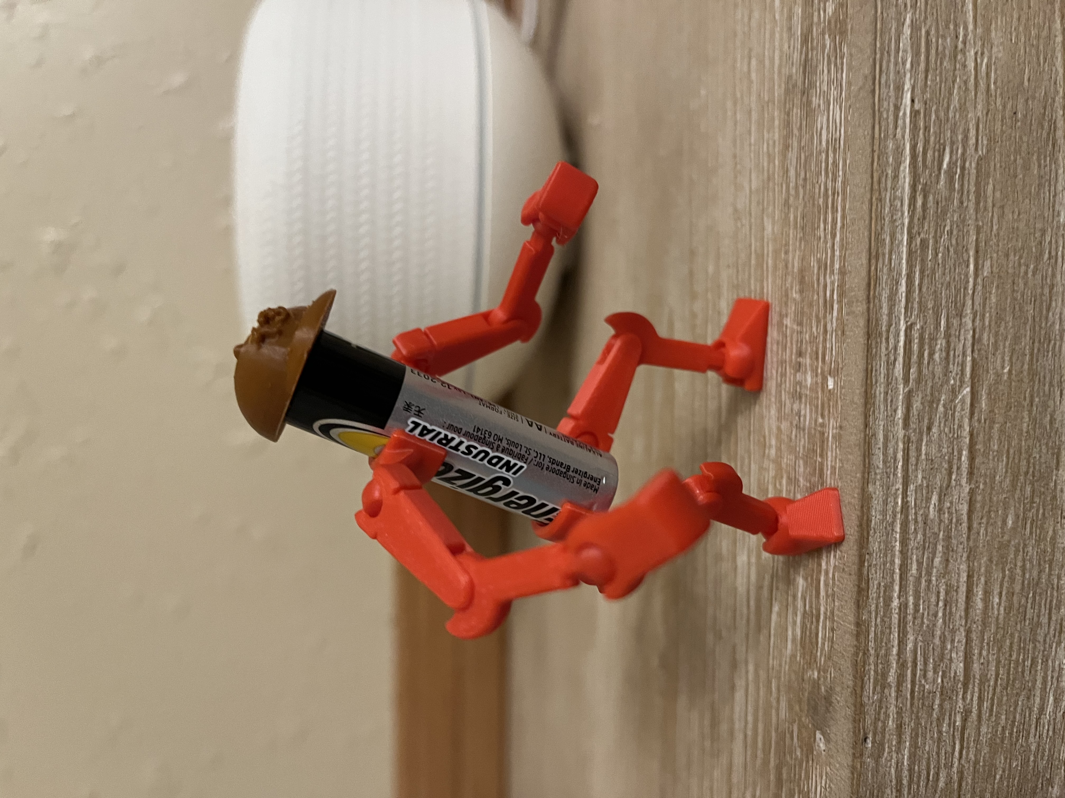 Miniatura 5 do modelo 3D Battery Buddy hat