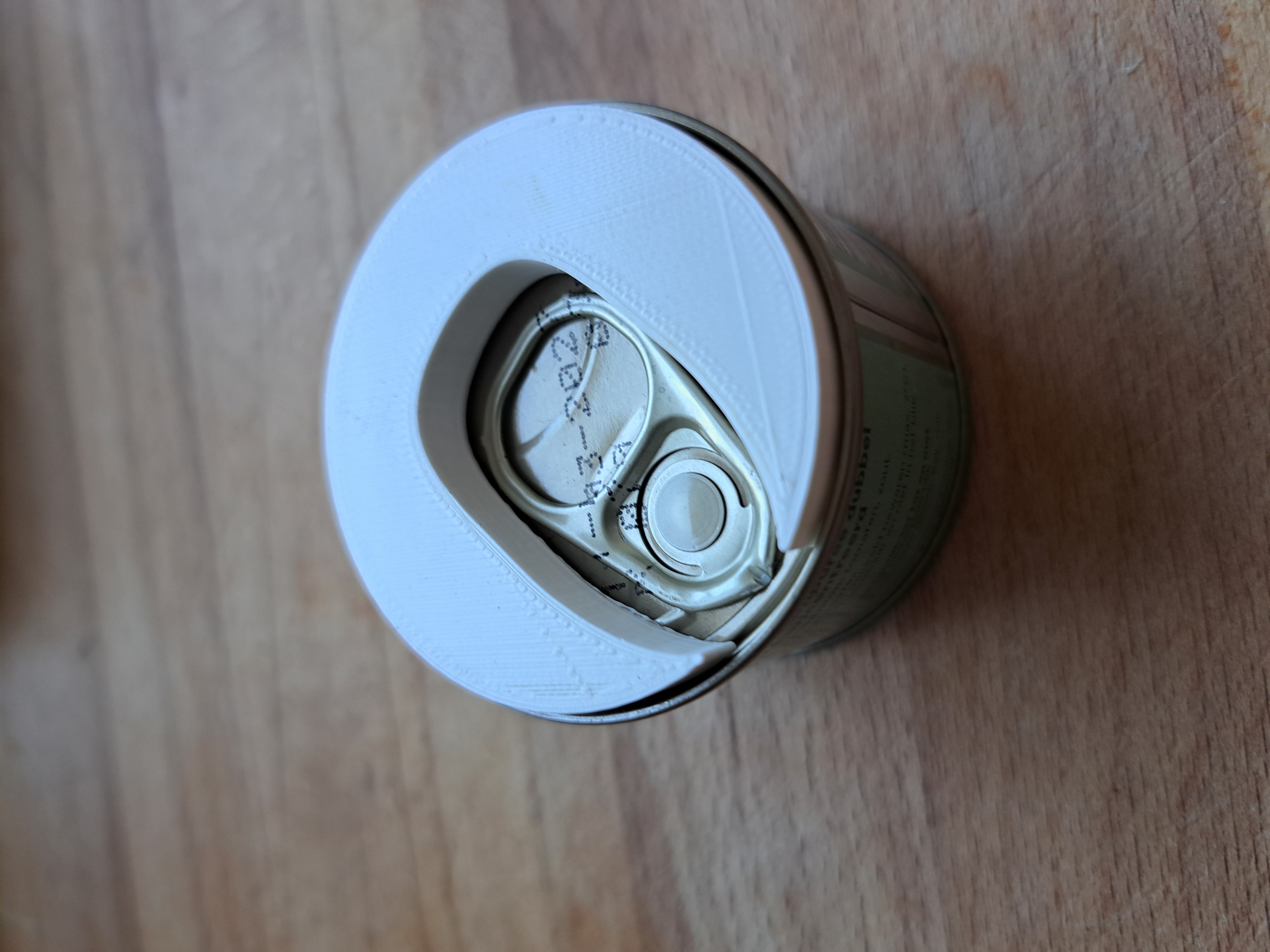 Stacker for small tomato cans