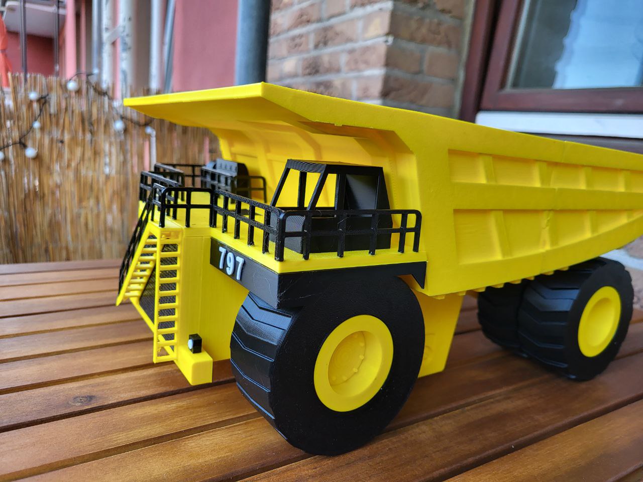 DUMPER TRUCK CATERPILLAR CAT 797 LIKE MODELKIT
