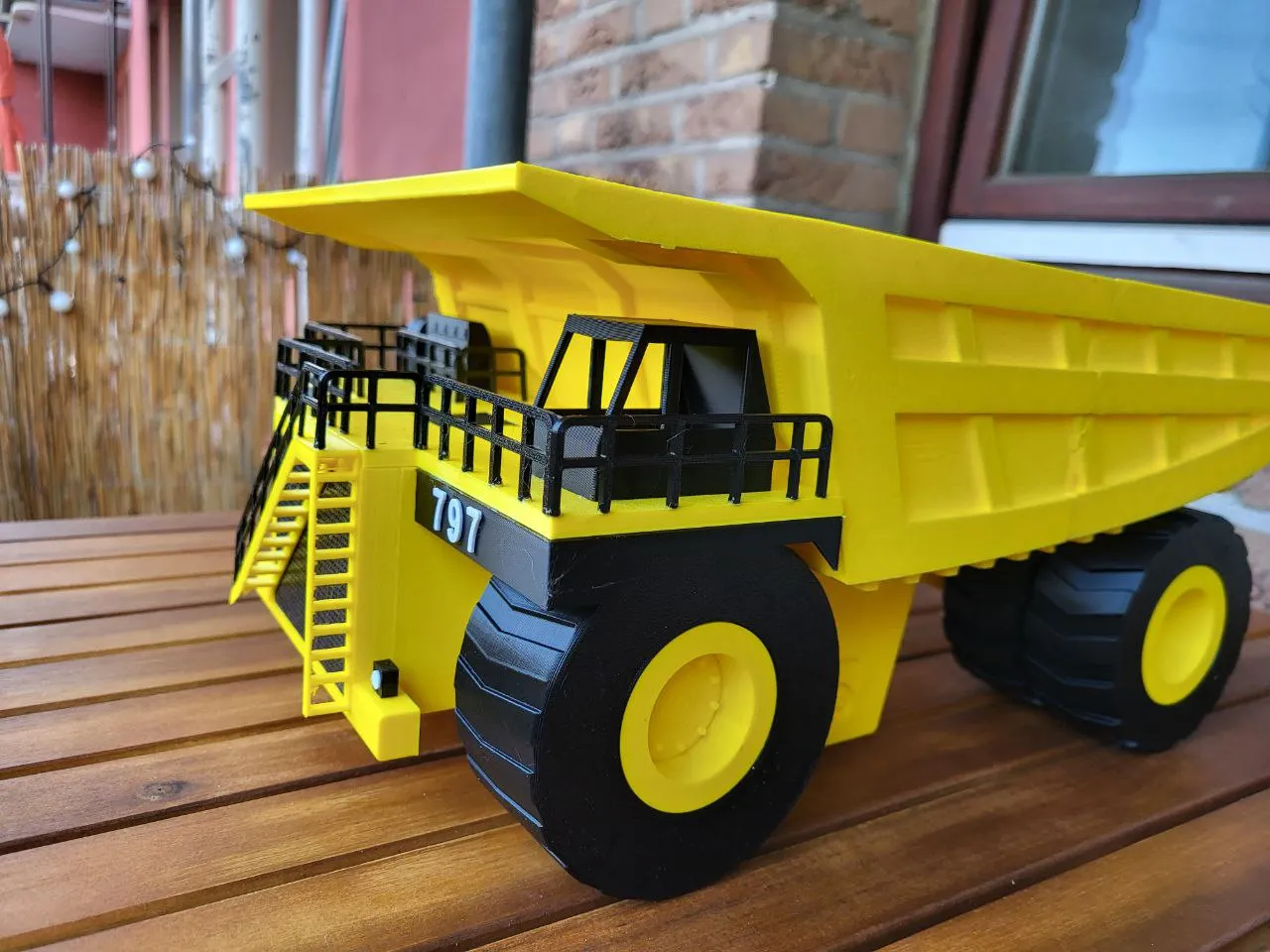 DUMPER TRUCK CATERPILLAR CAT 797 LIKE MODELKIT by ASKA Modelle