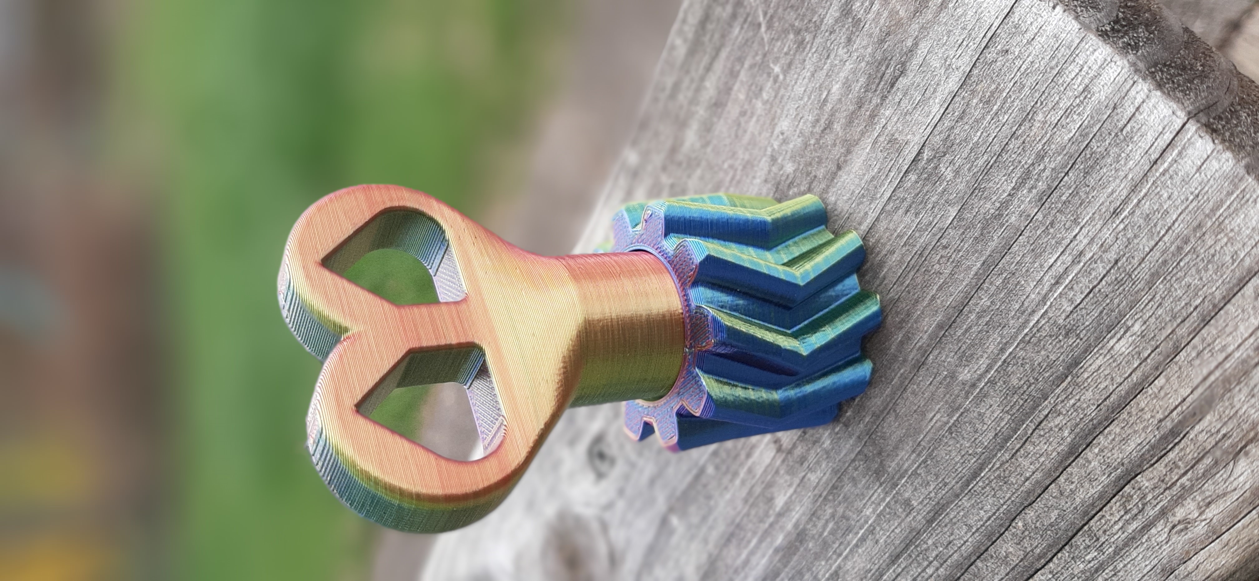 Big Key Fidget Toy, Slide & Spin, Herringbone