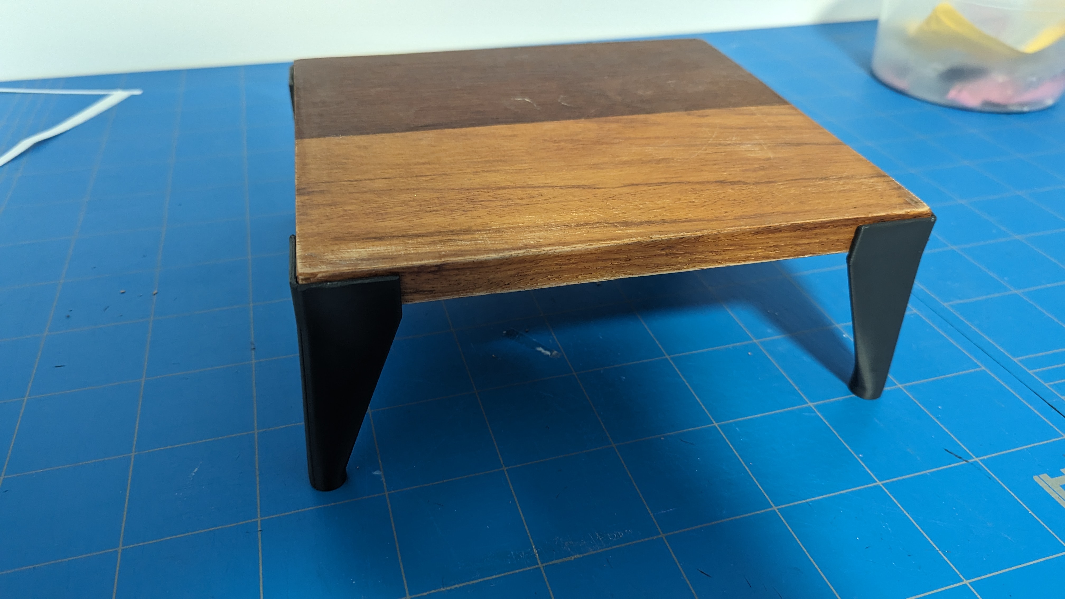 Foot for monitor riser by Jonne Terlouw | Download free STL model ...