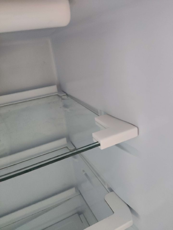 Ariston Buzdolabı Raf Fix (Sadece Plastik Aparattır!!!)