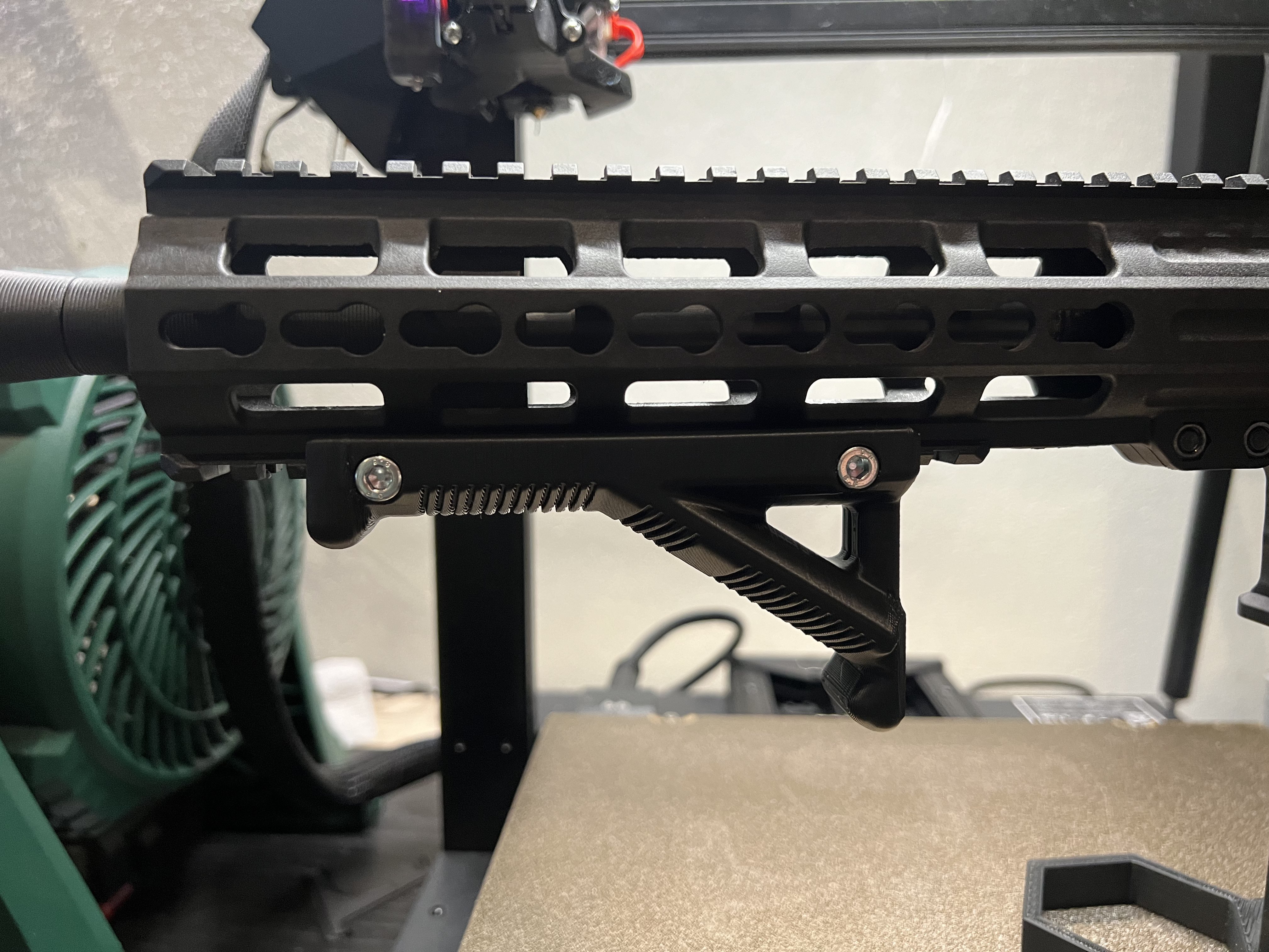 Miniatura 2 do modelo 3D Angled foregrip Airsoft