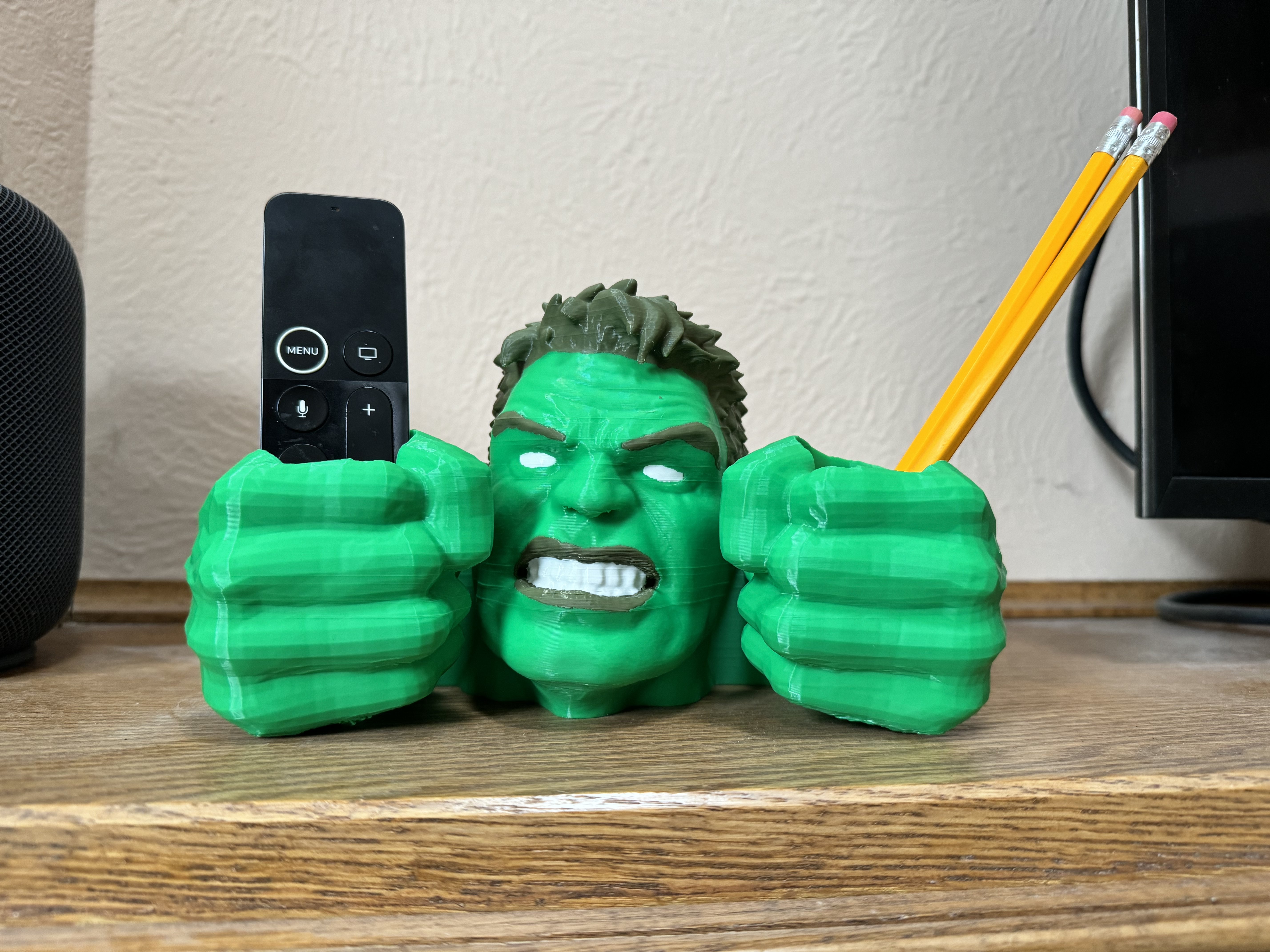 Hulk accessories holder Strongest avenger